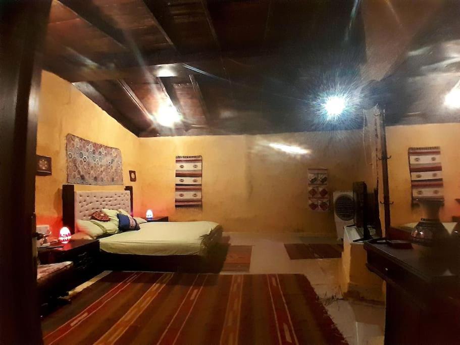Dahshour Mudhouse Fayoum Desert Road 27km from Pyramid Maydoum Package 4Days 3Nights 500USD full board Visit of Pyramids Khan El Khalili Museum cairo by ni