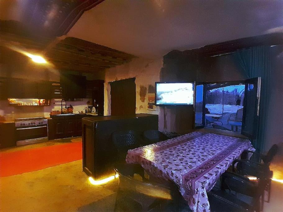 Dahshour Mudhouse Fayoum Desert Road 27km from Pyramid Maydoum Package 4Days 3Nights 500USD full board Visit of Pyramids Khan El Khalili Museum cairo by ni