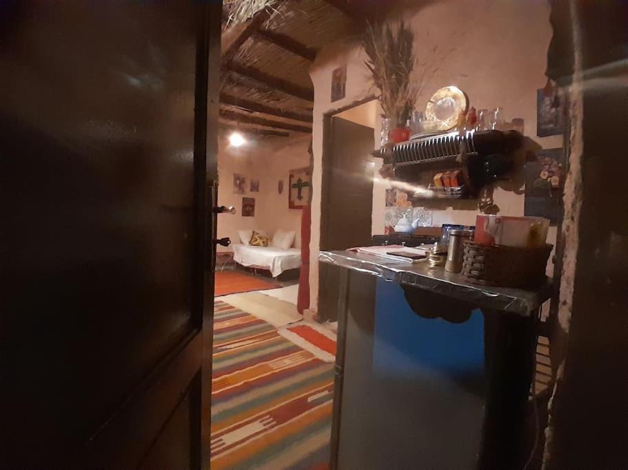 Dahshour Mudhouse Fayoum Desert Road 27km from Pyramid Maydoum Package 4Days 3Nights 500USD full board Visit of Pyramids Khan El Khalili Museum cairo by ni