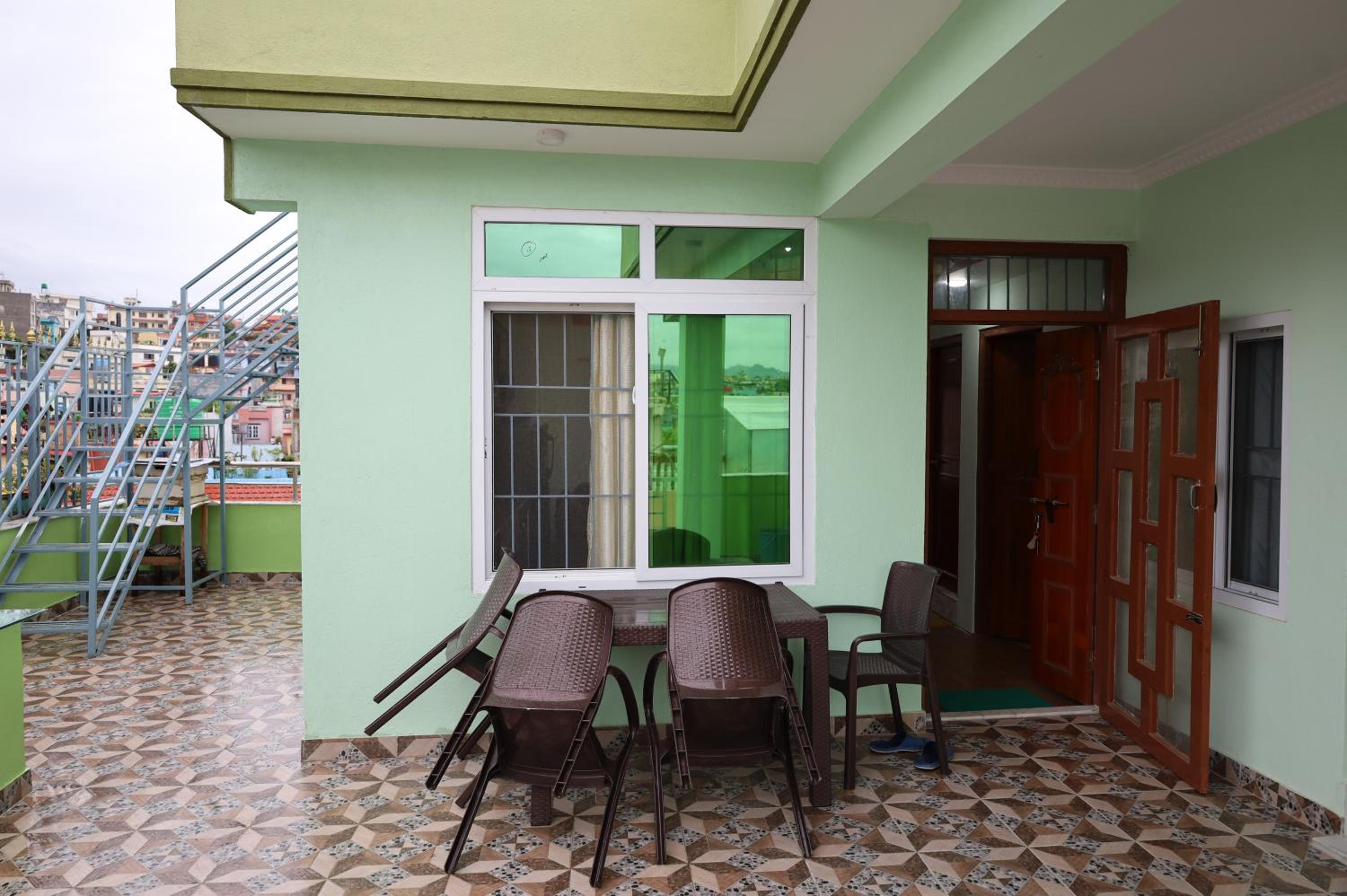 Expediya Holiday Homes - Full Furnish 2 BHK Roof Top Flat in Kathmandu