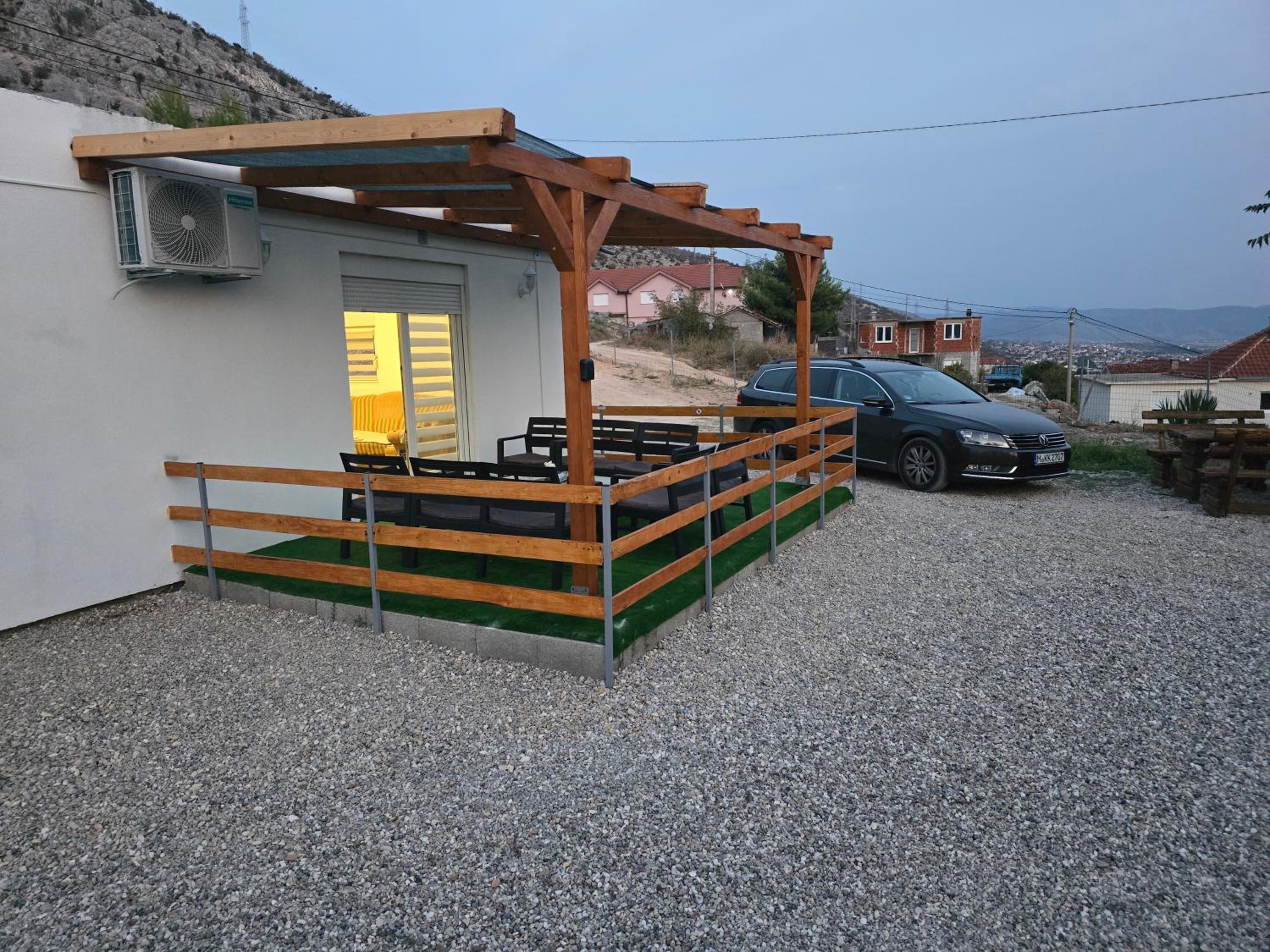 Sunny Oasis Mostar