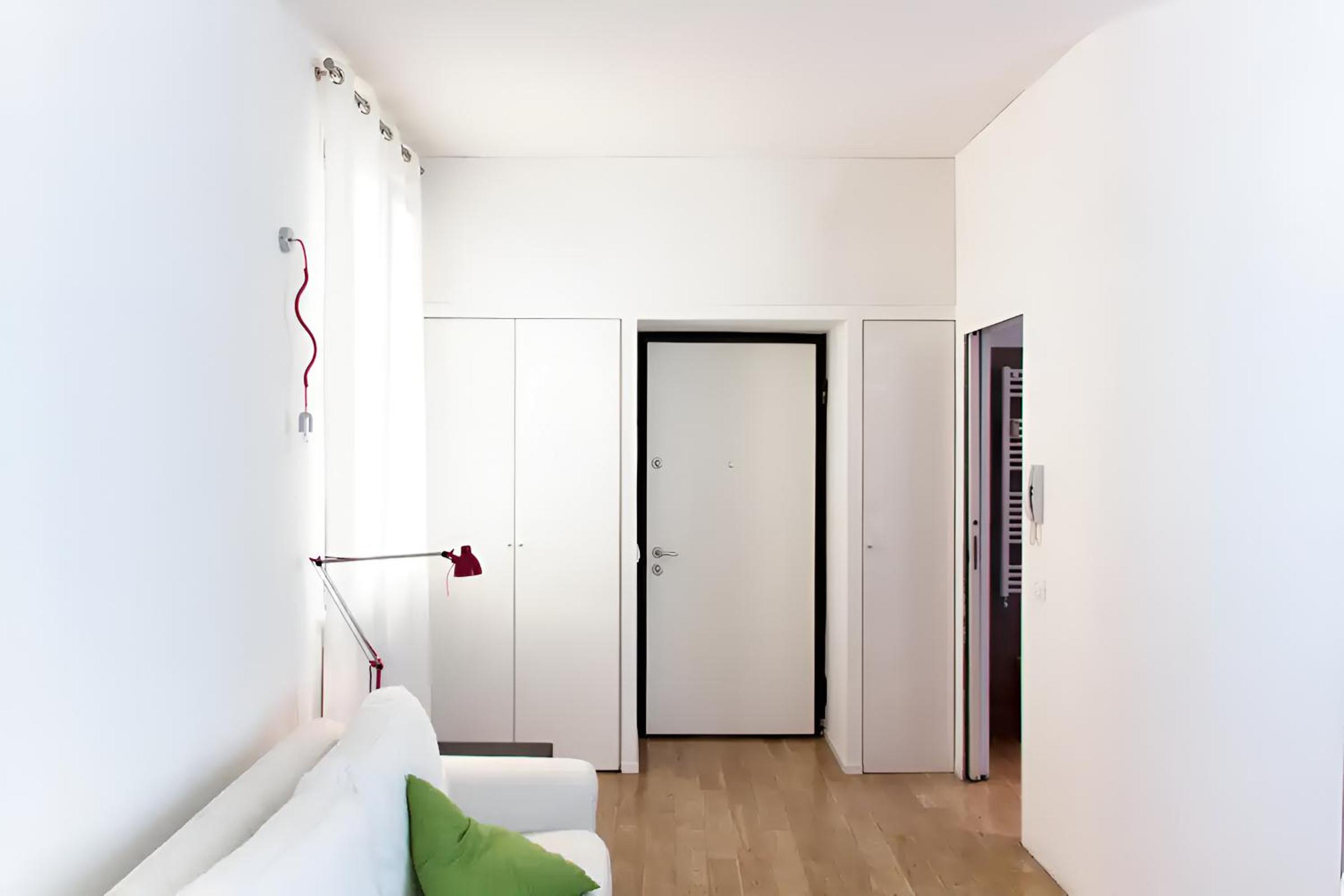 YR Apartments Central Station - 5 Min Walk to Metro & Trains