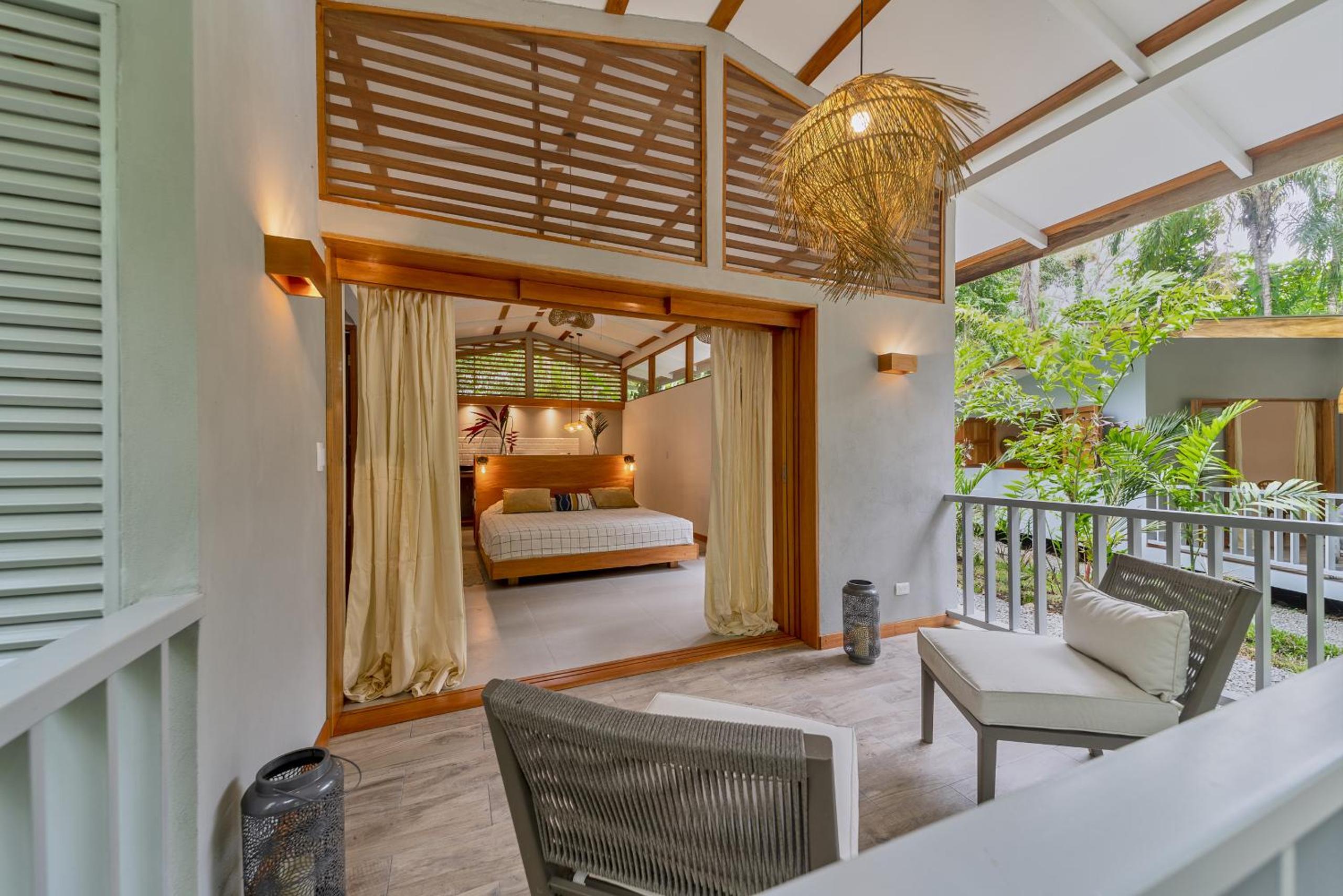 SIREN SANCTUARY Resort