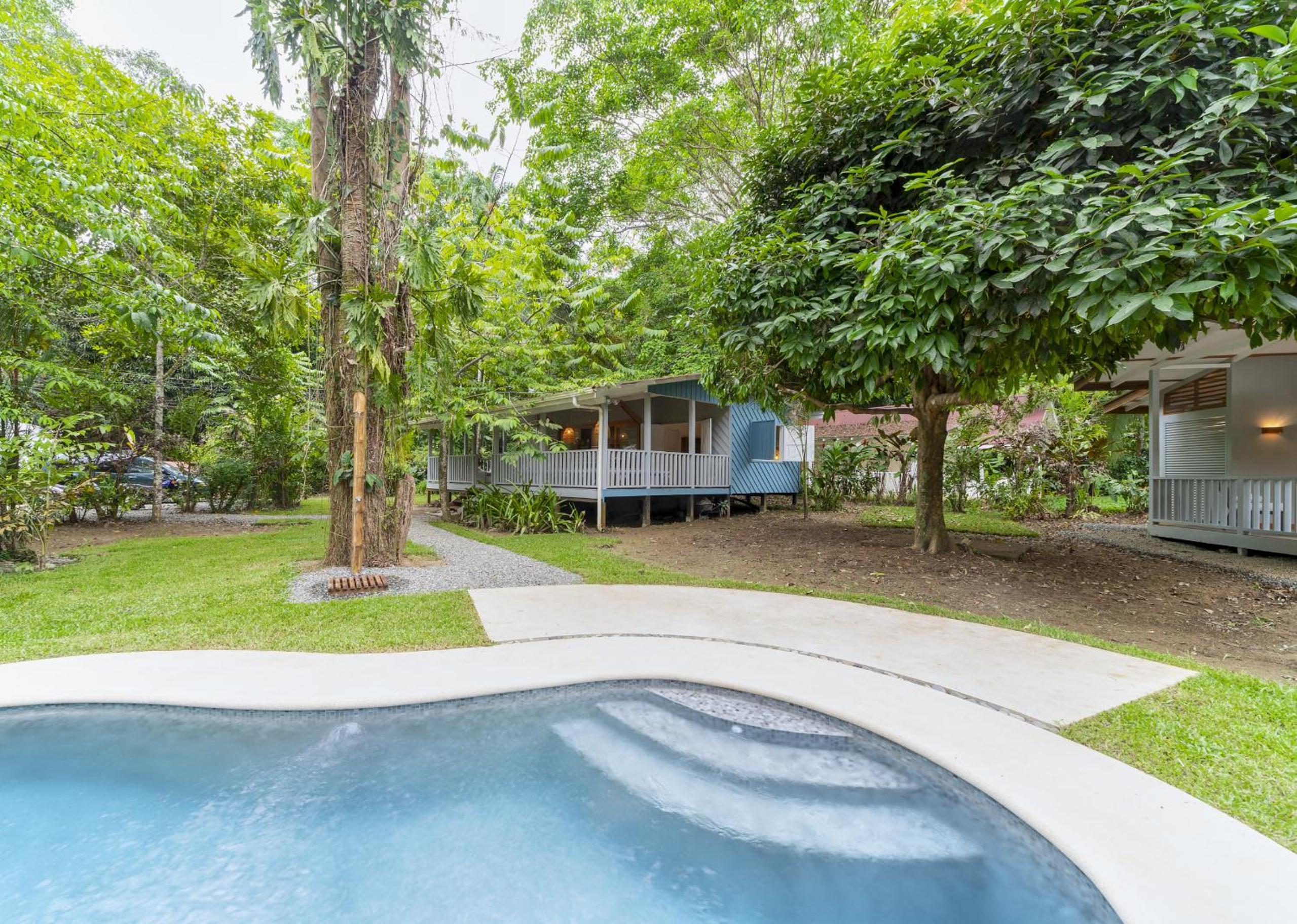SIREN SANCTUARY Resort