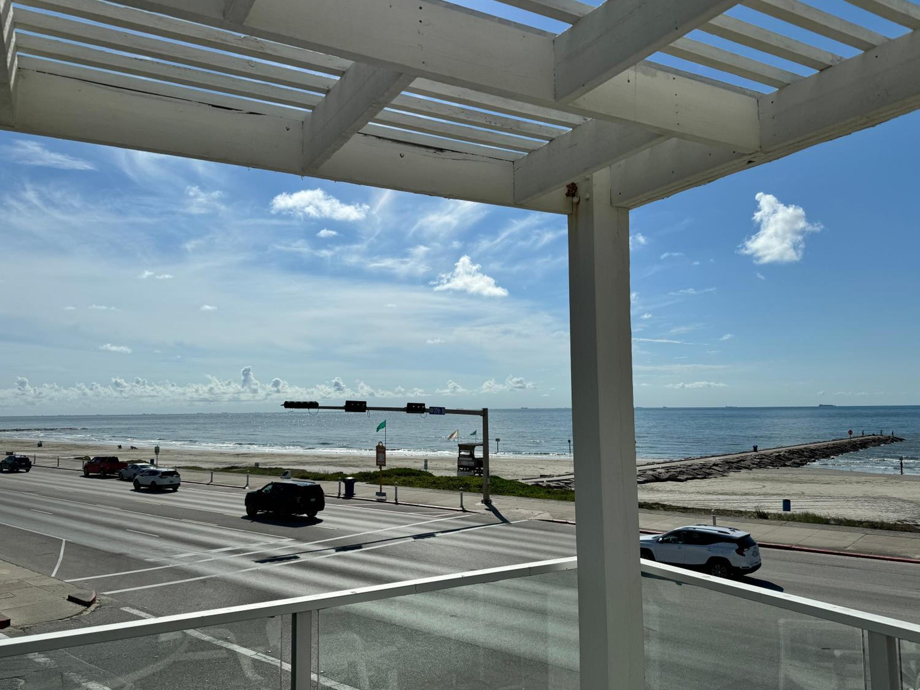 Hotel Gaido's Seaside Inn