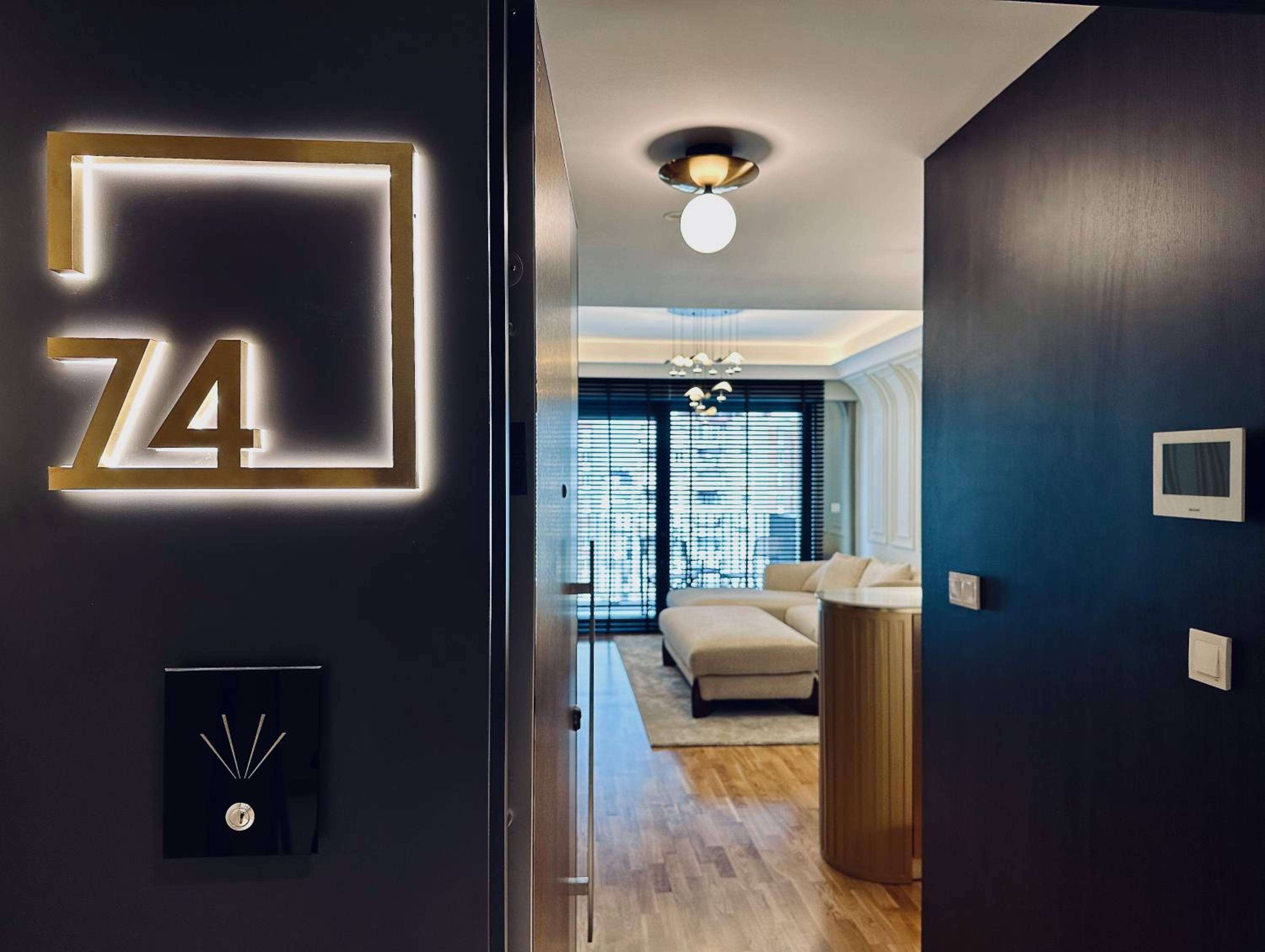 Designer Apartment in the Heart of Skopje view 4