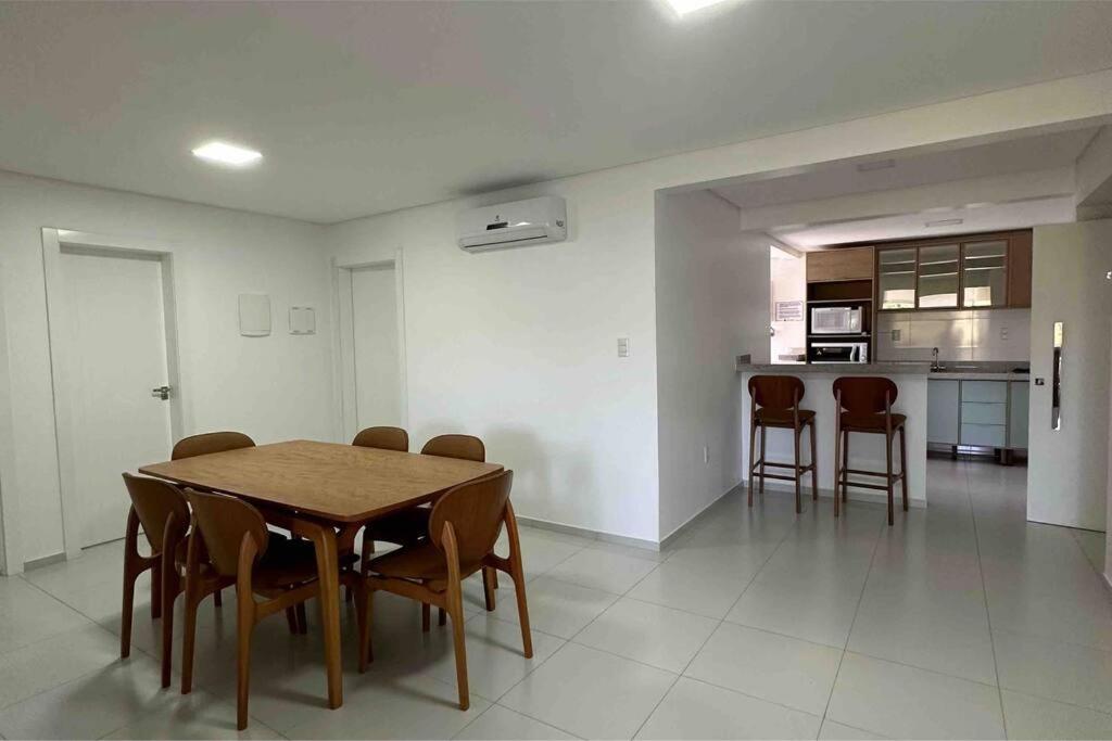 Apartamento com linda vista em Piratuba
