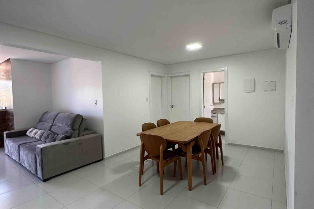 Apartamento com linda vista em Piratuba