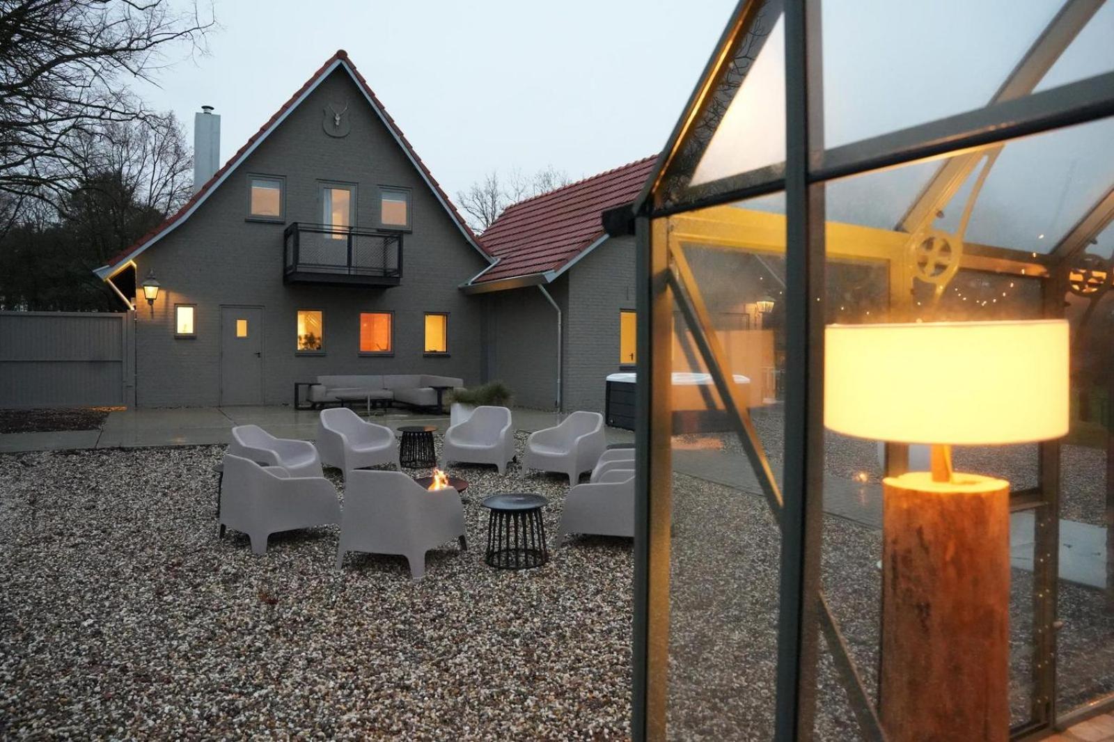 Heidebloem max. 12 personen view 3