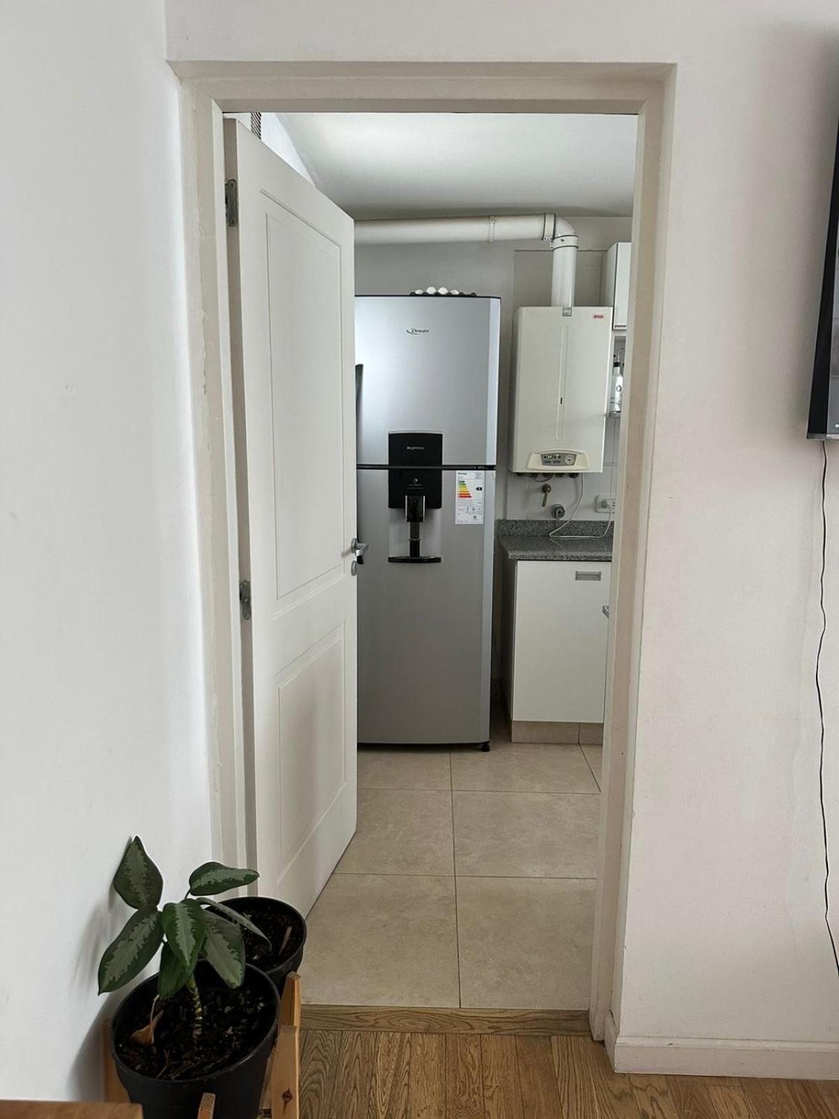 Departamento amplio en zona turística y comercial