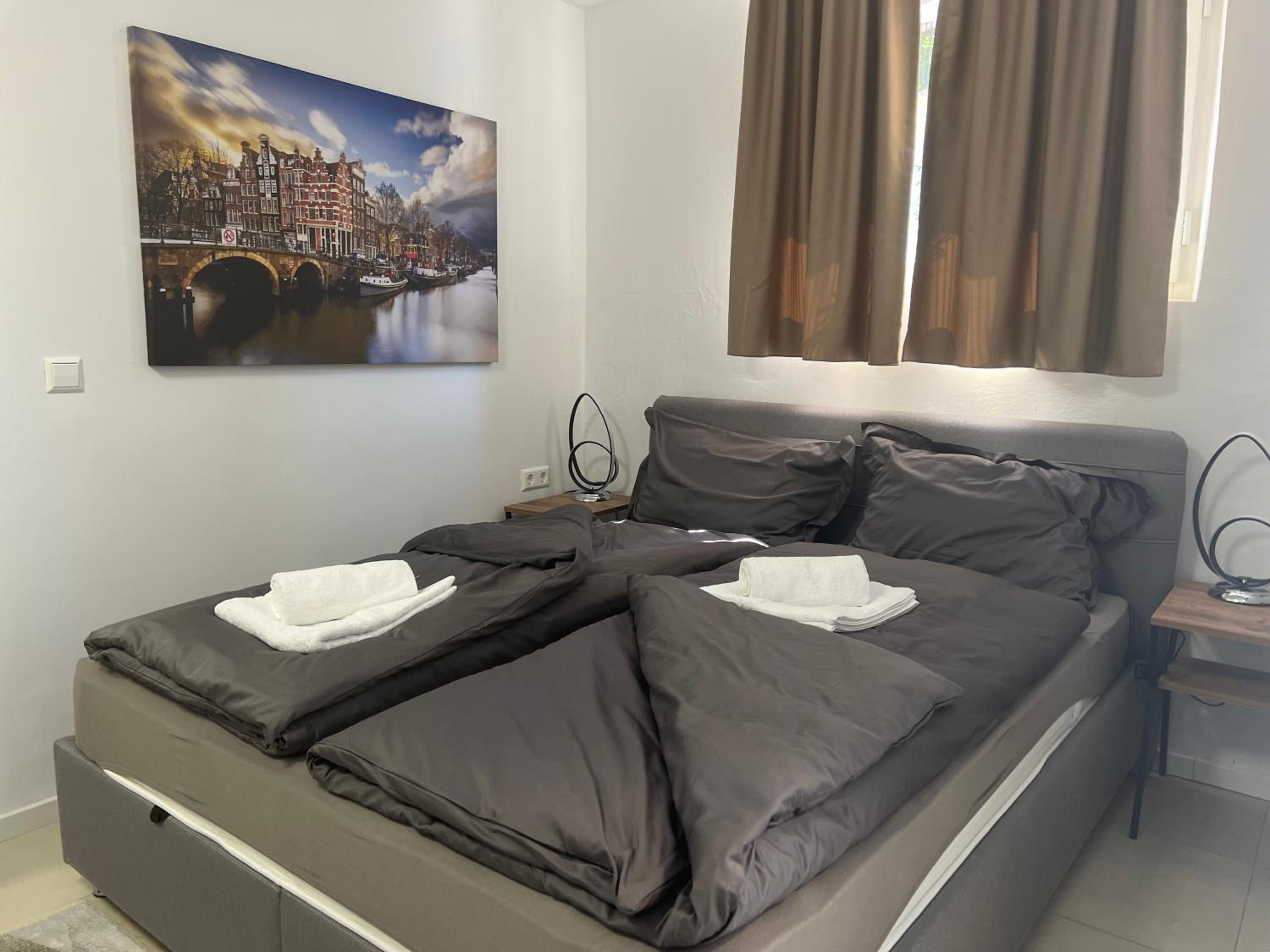Hilde Apartments
