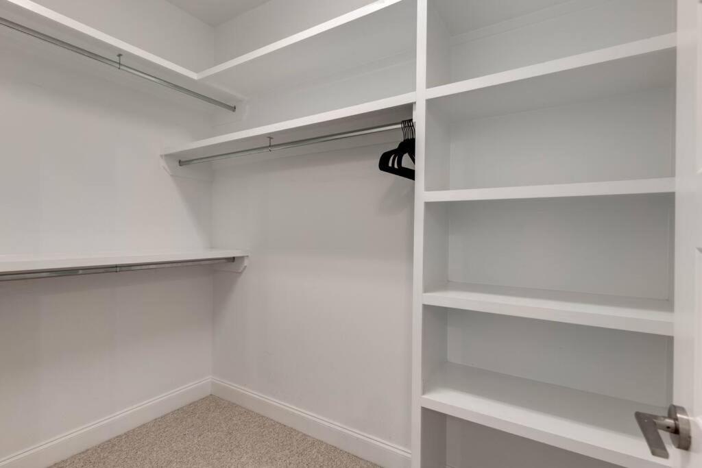 Sleek Townhome near Broadway! view 5