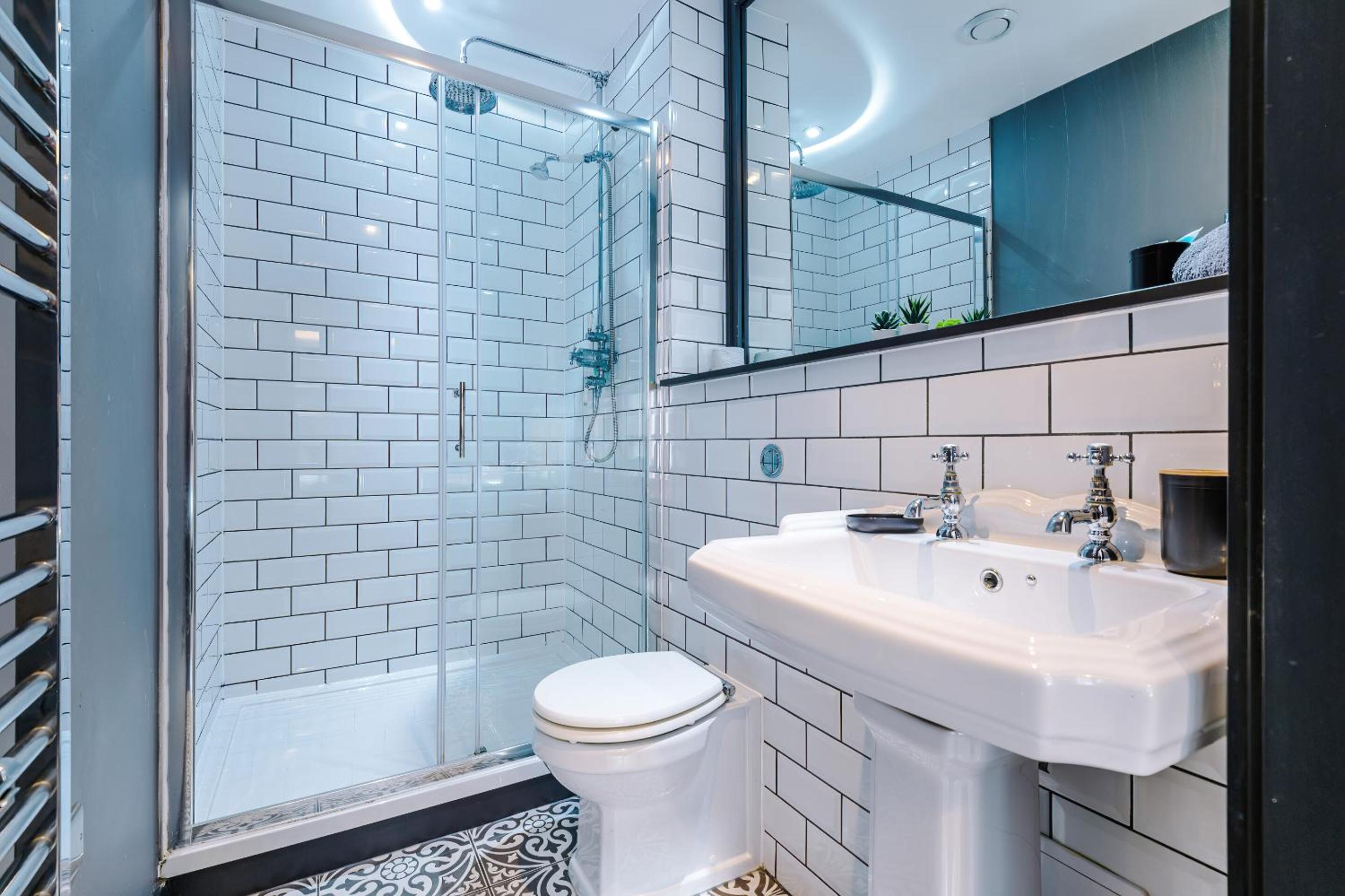 2 King Beds with Corner View. Manhattan Loft view 5