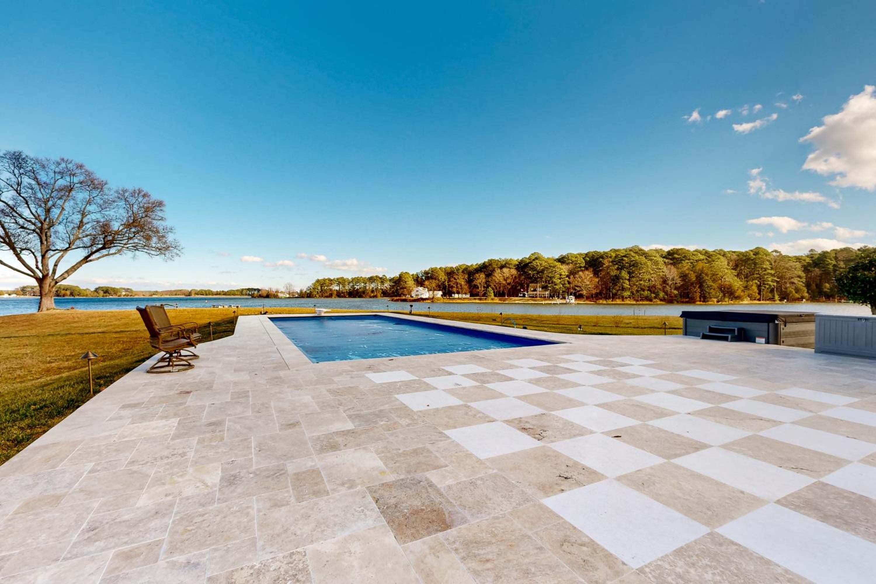 Dock, Pier and Chesapeake Bay Access! Family Getaway
