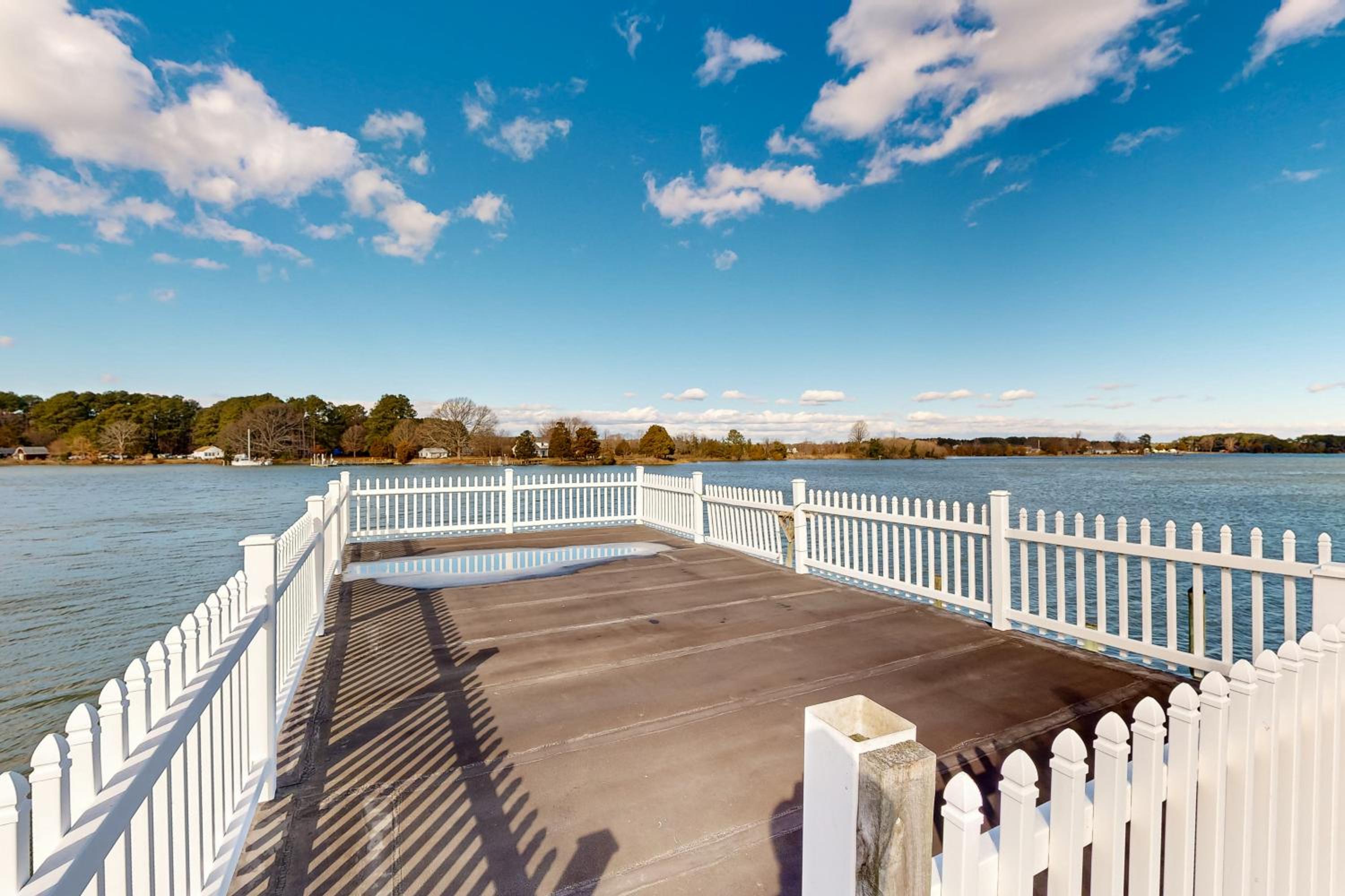 Dock, Pier and Chesapeake Bay Access! Family Getaway