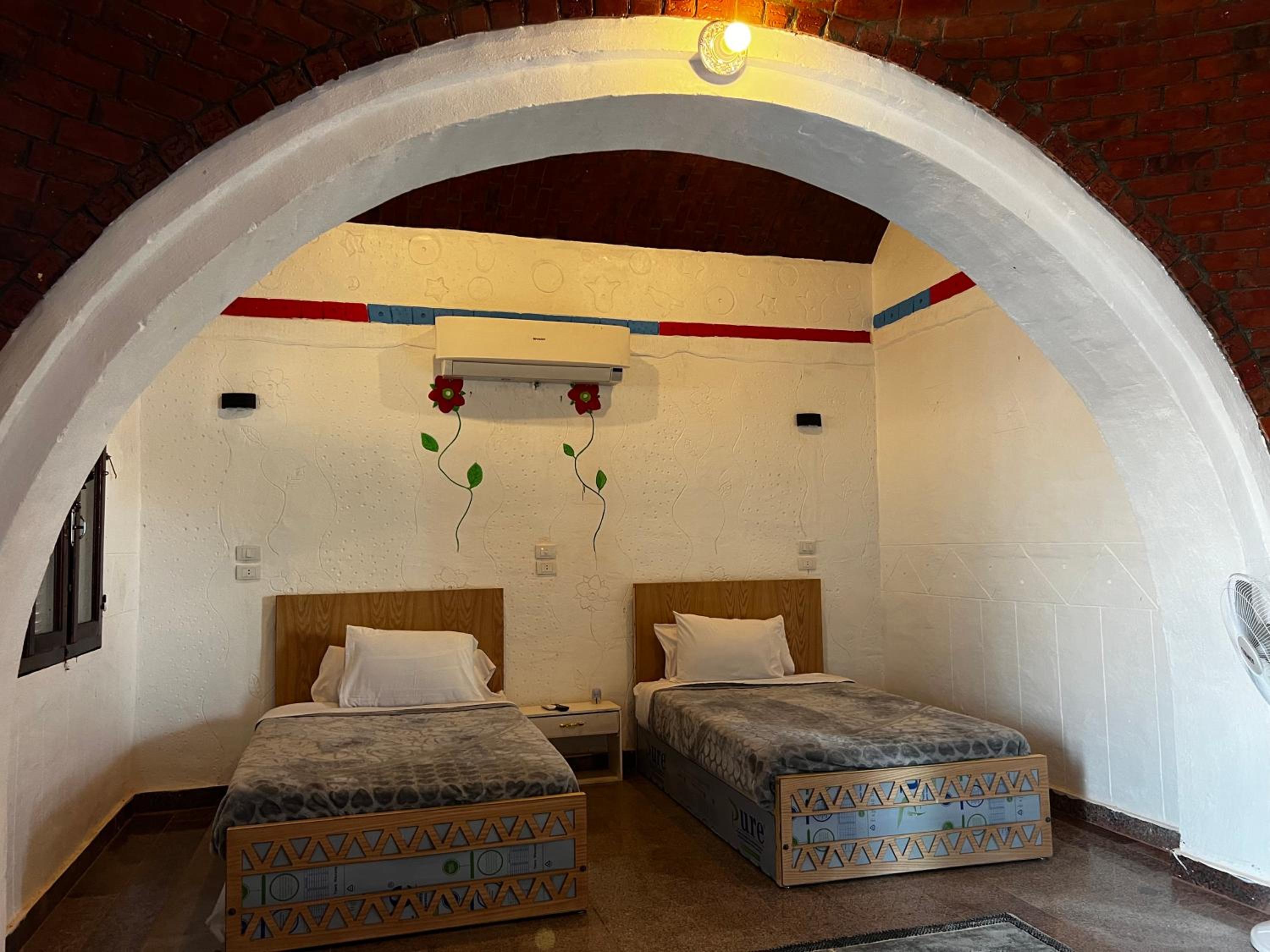 Essi ka Guest house