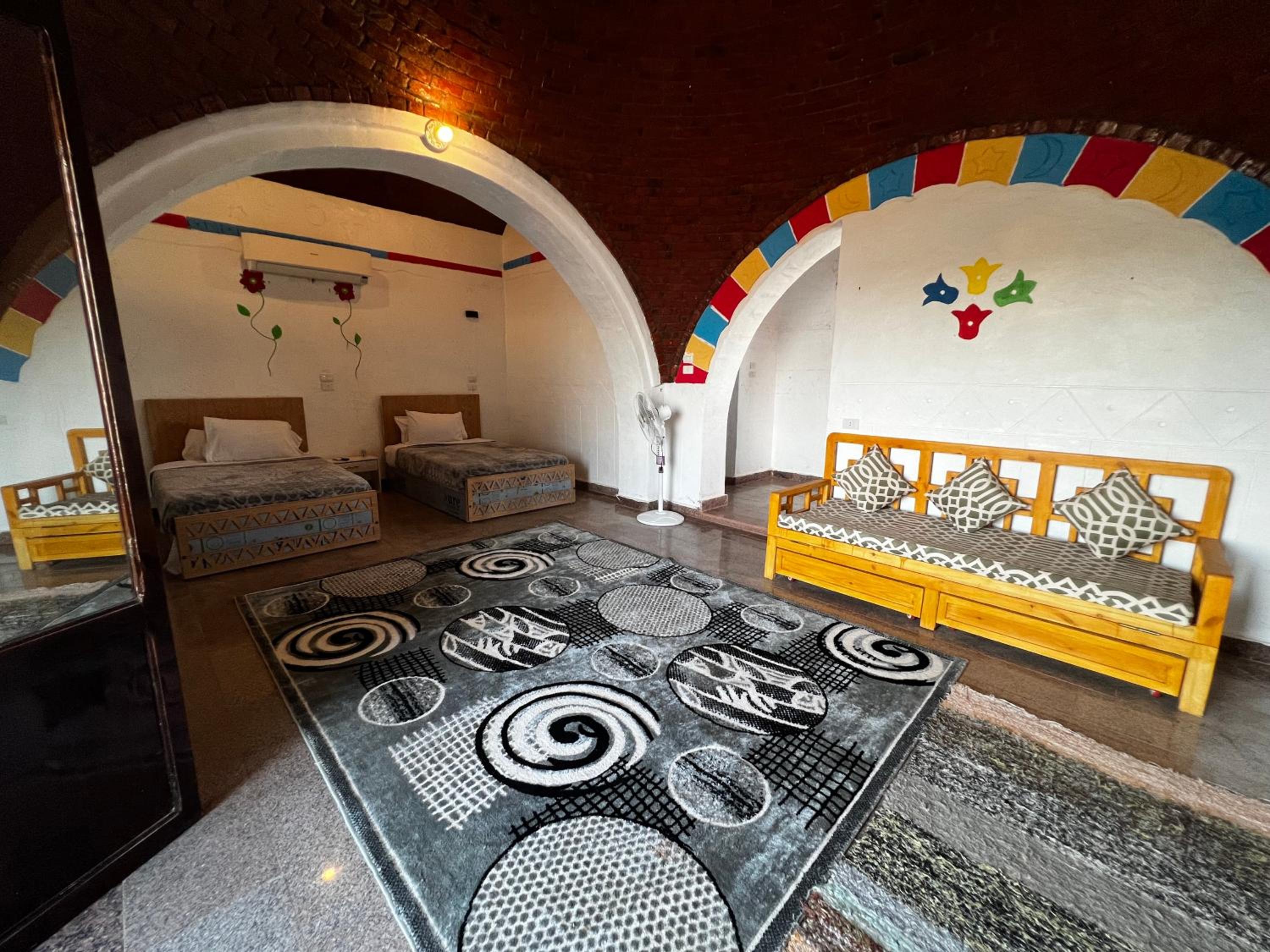 Essi ka Guest house