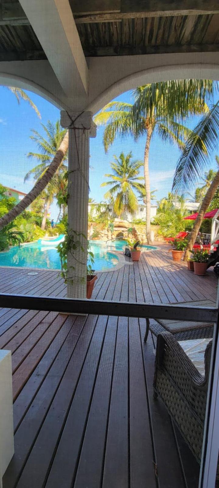 Caye Caulker Boutique Guesthouse 2