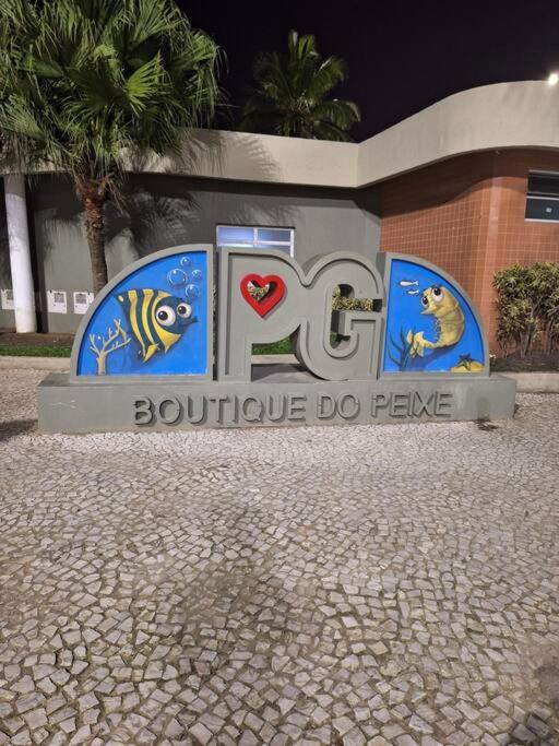 kitnet pé na areia, em frente a praia.