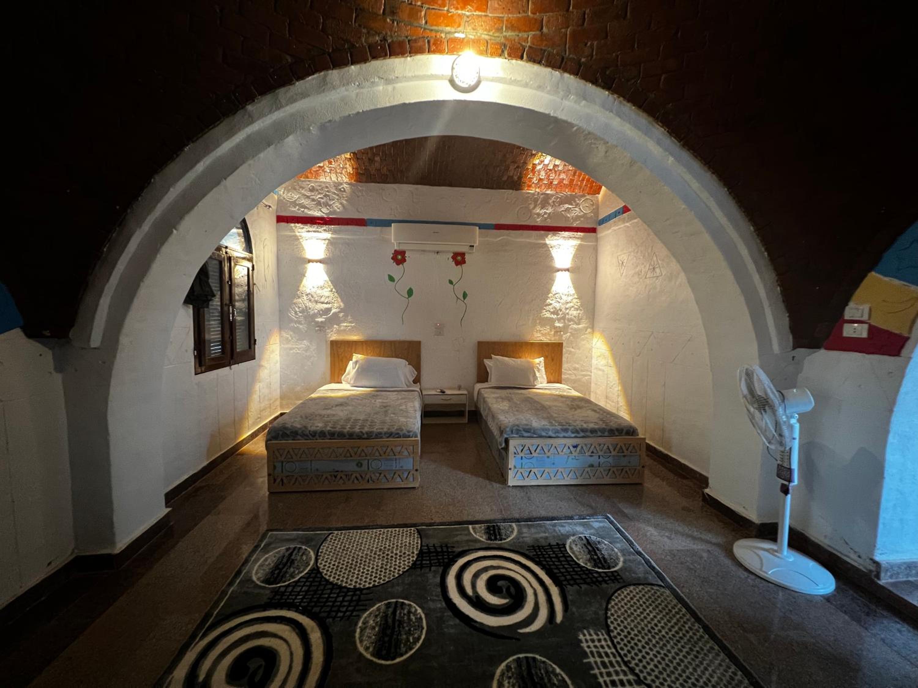 Essi ka Guest house
