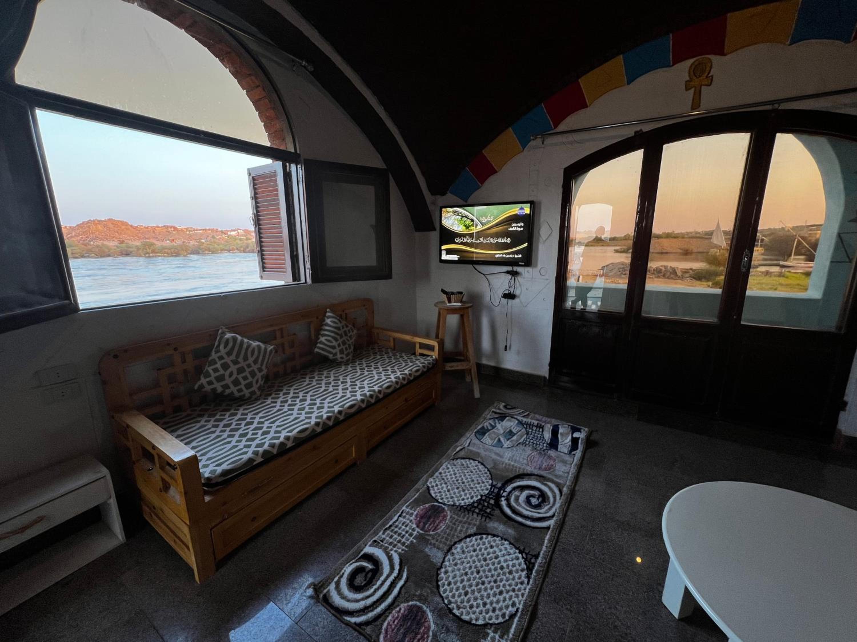 Essi ka Guest house
