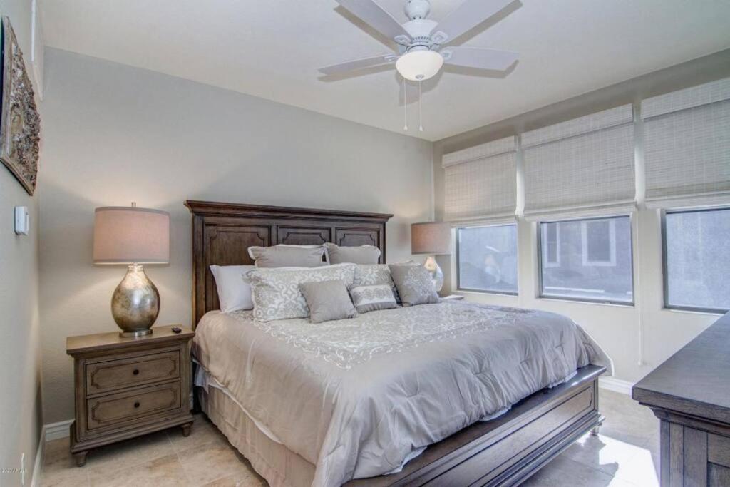 Luxury Living in Kierland Greens view 4