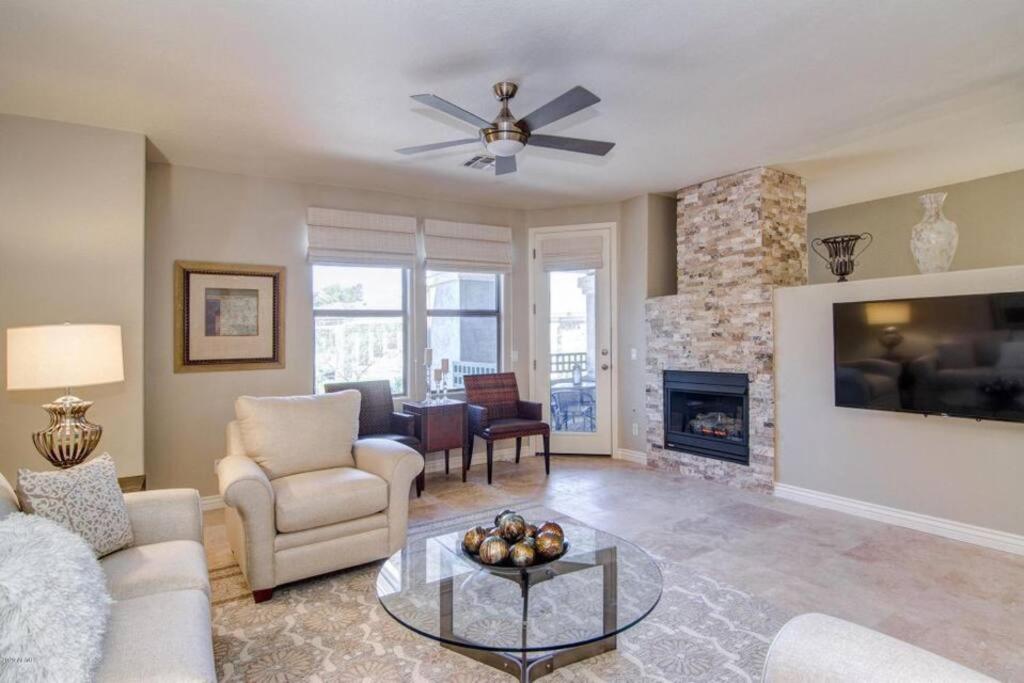 Luxury Living in Kierland Greens view 5