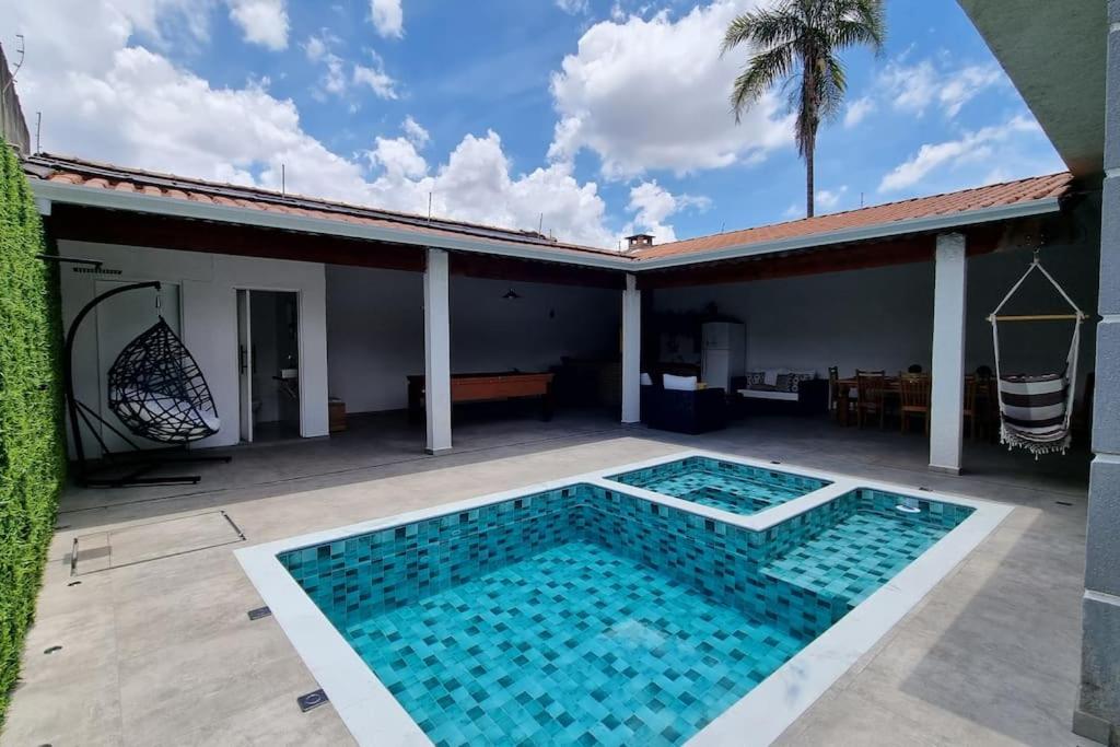 Mansão com piscina em bairro nobre da zona oeste tel para ctt 11 9 oito quatro, meia dois 11 66