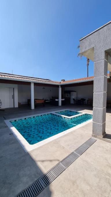 Mansão com piscina em bairro nobre da zona oeste tel para ctt 11 9 oito quatro, meia dois 11 66
