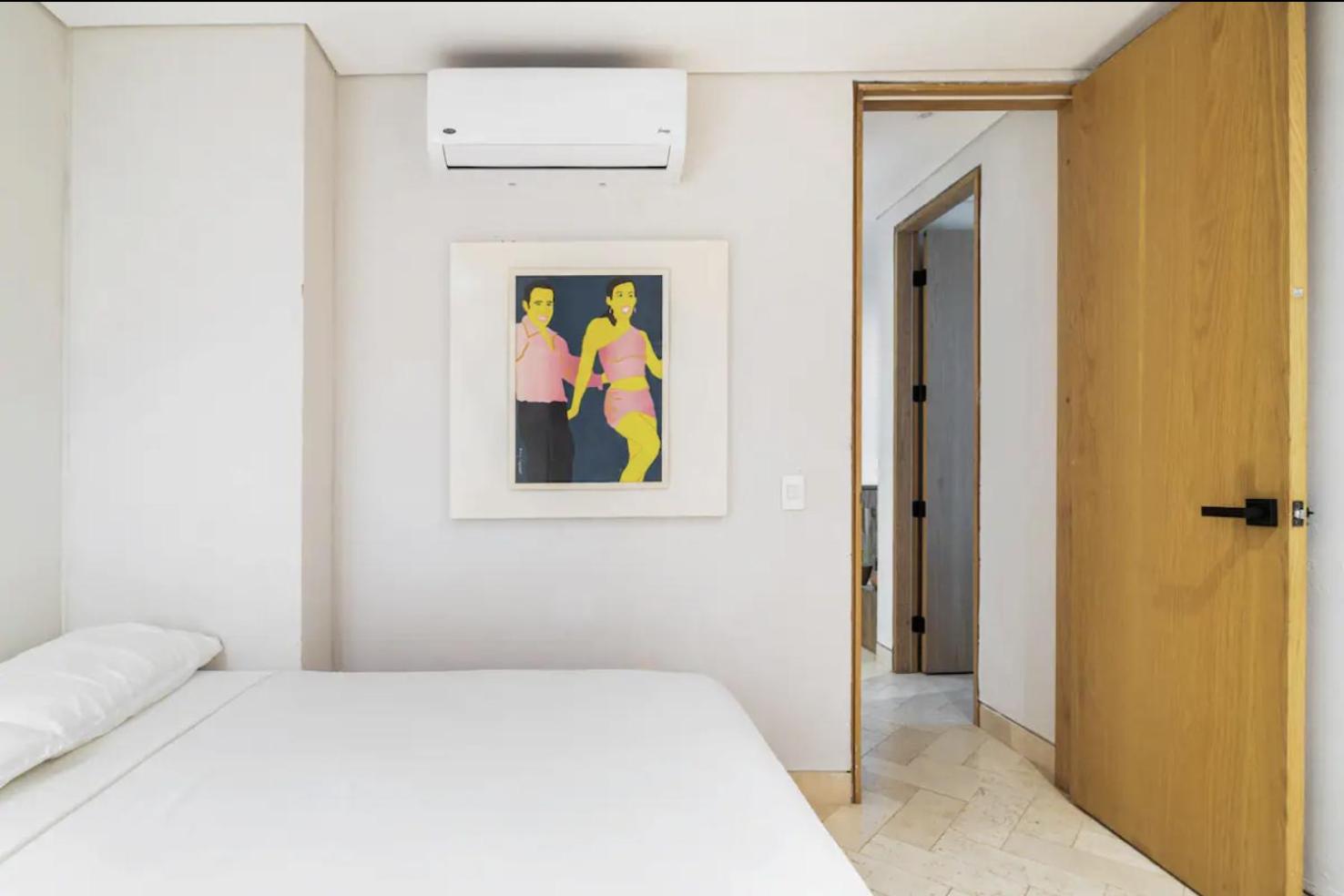 Cozy New Apartment in the Old City
