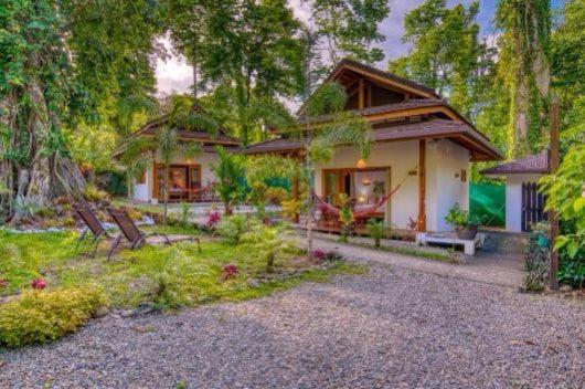 Bungalows Namu