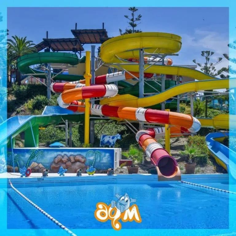 Bythewave Apartments