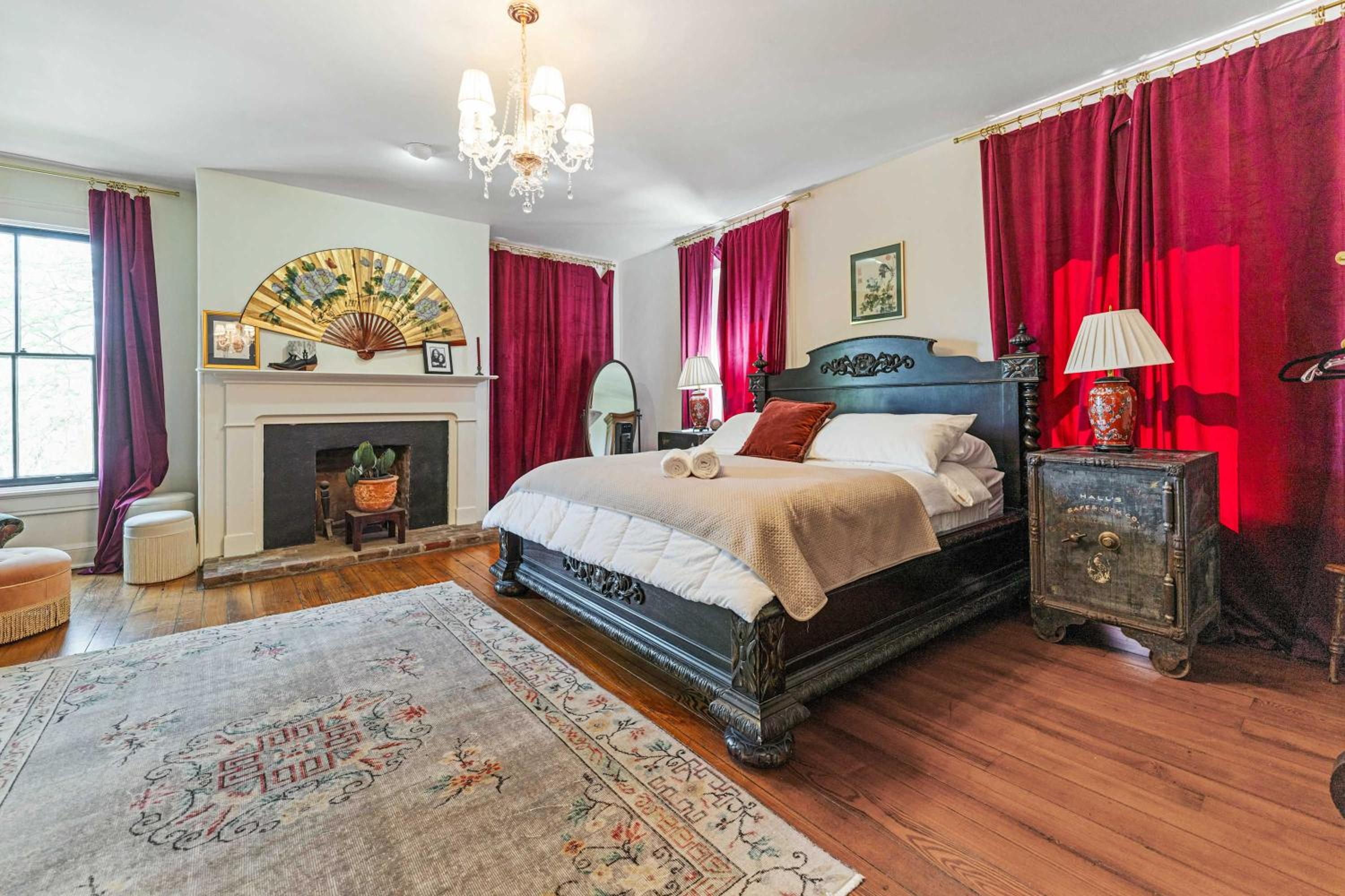 Yoko's Serene Suite in Frankfort