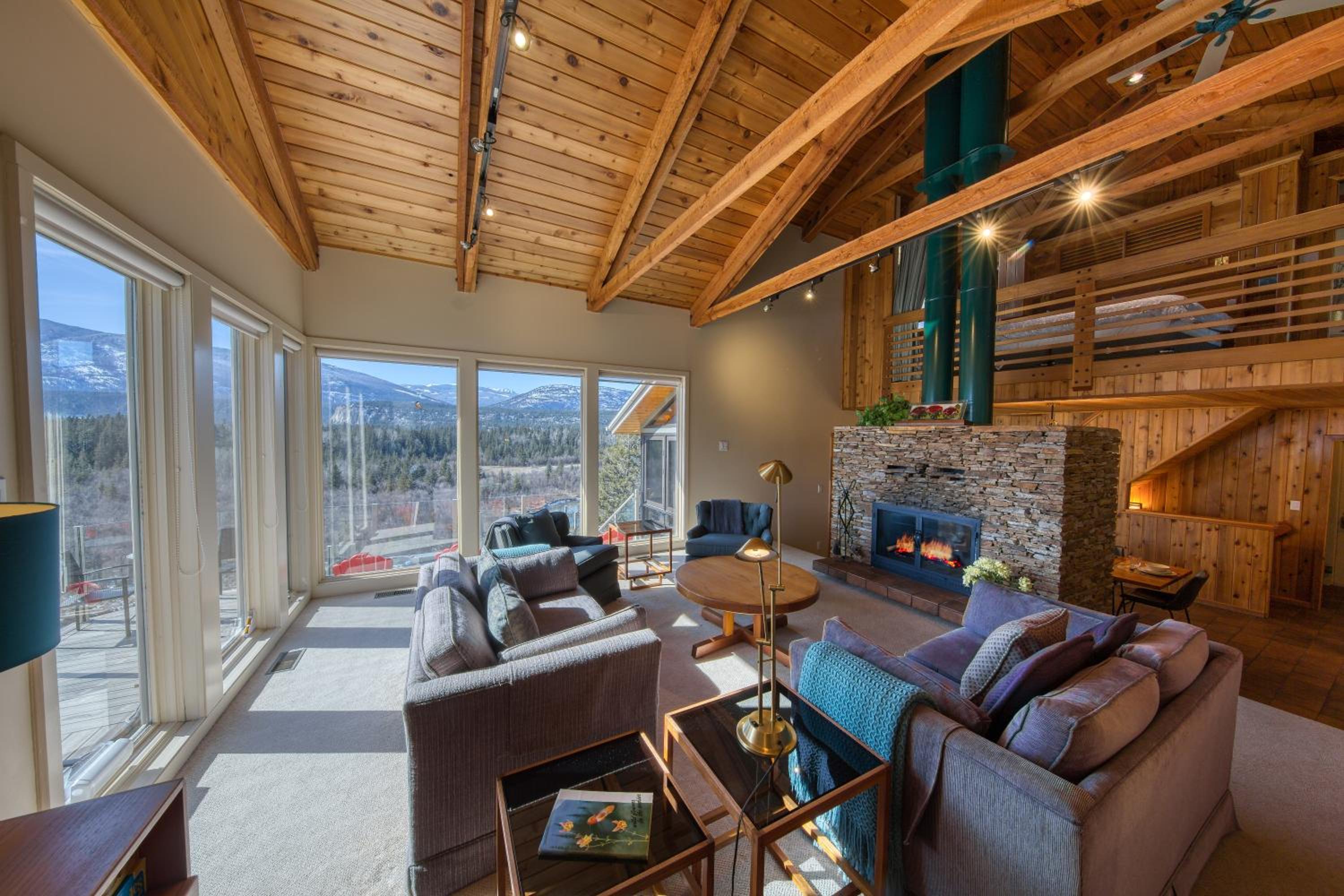 CLIFF CABIN Family Friendly|Hot Tub|Spectacular Views