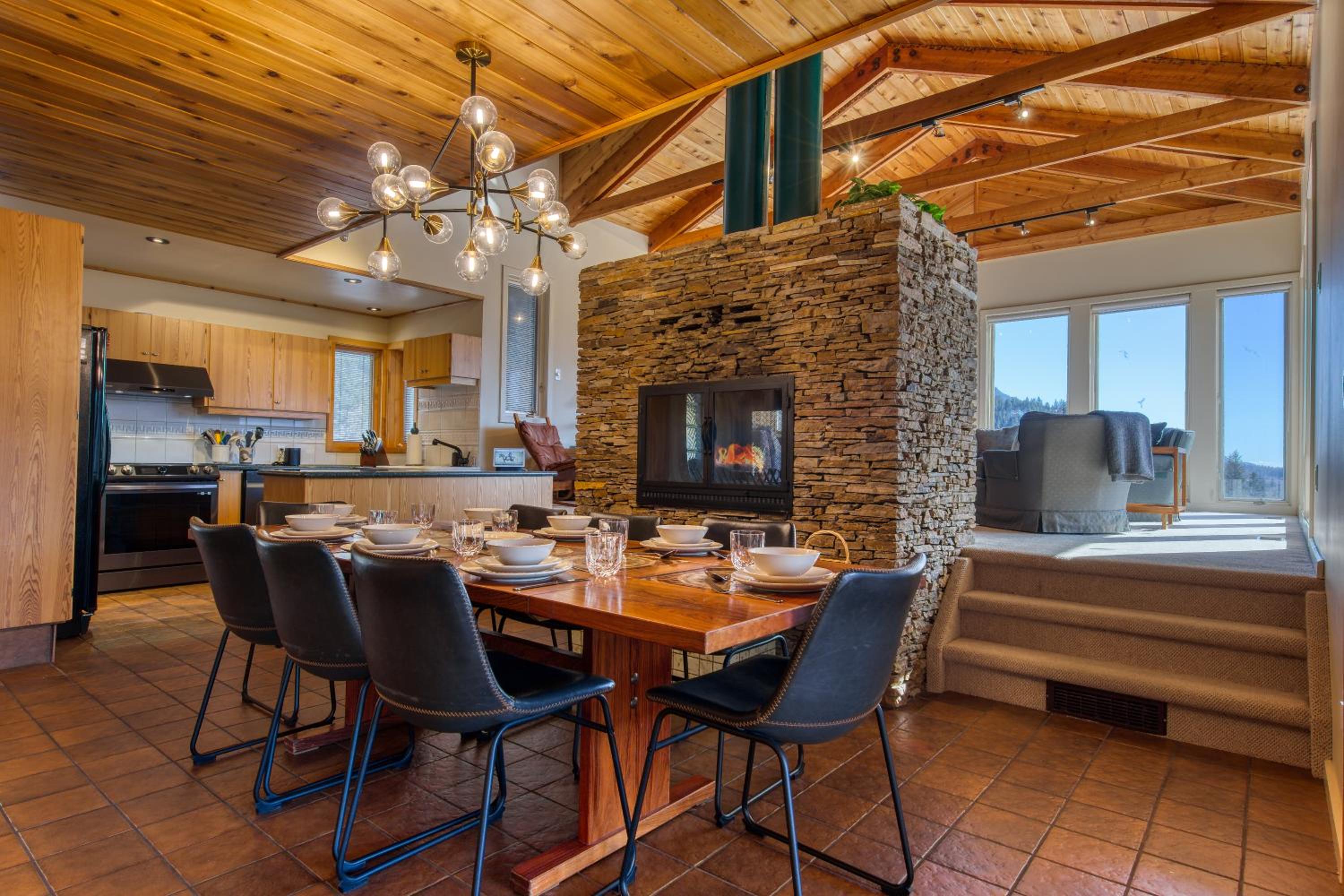 CLIFF CABIN Family Friendly|Hot Tub|Spectacular Views