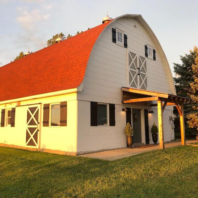 Barn of Three Oaks near Lake Michigan and Journeyman