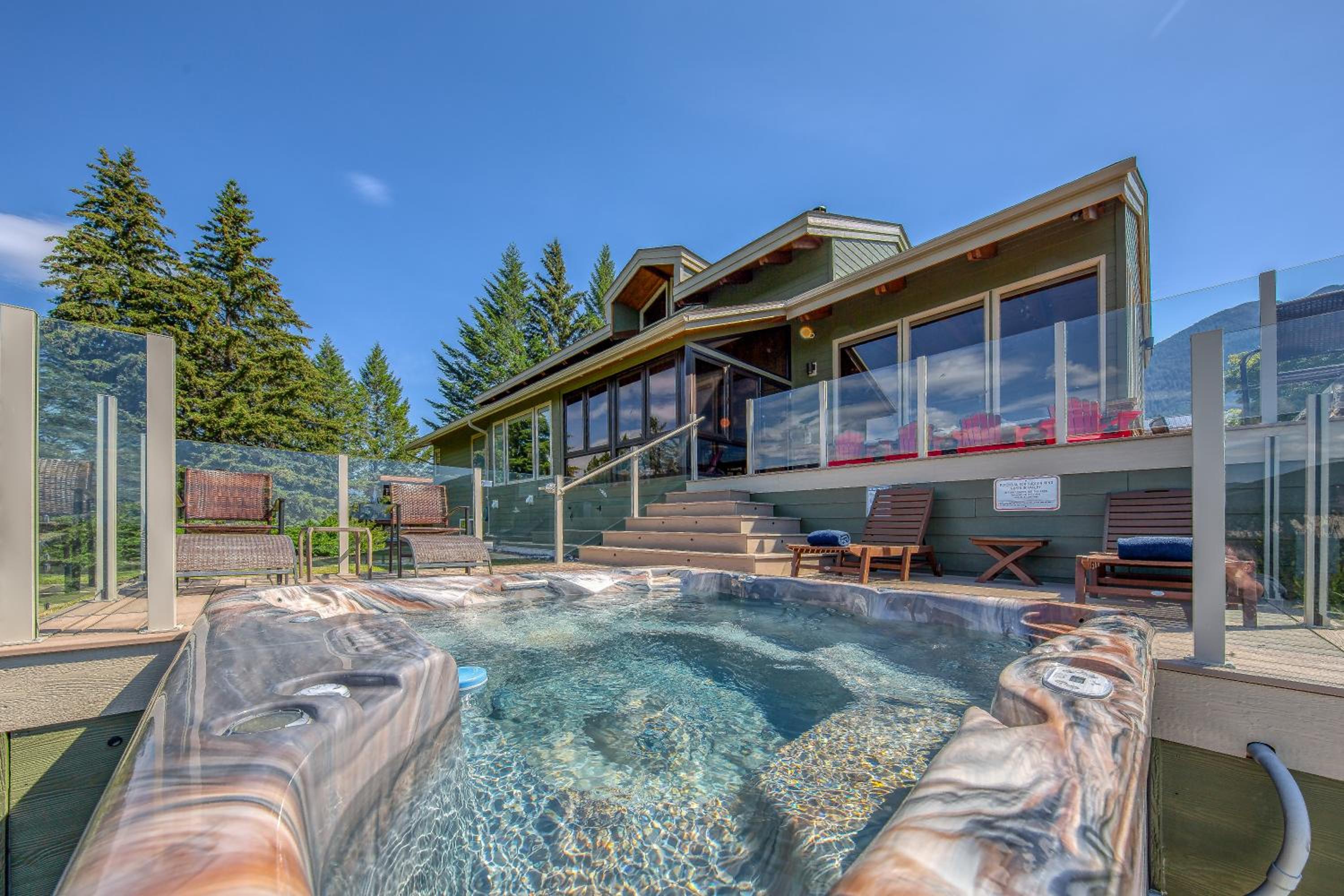 CLIFF CABIN Family Friendly|Hot Tub|Spectacular Views