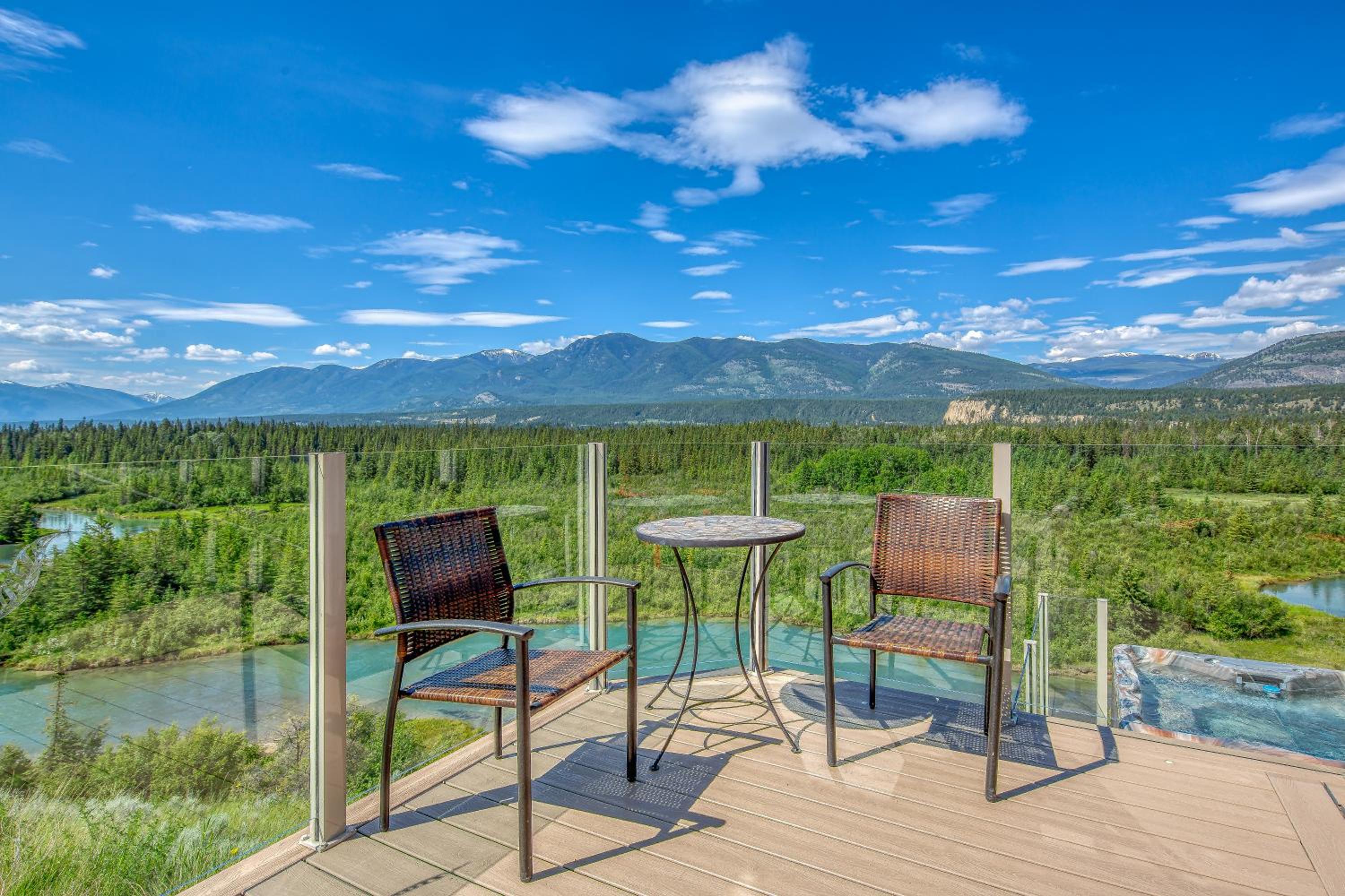 CLIFF CABIN Family Friendly|Hot Tub|Spectacular Views