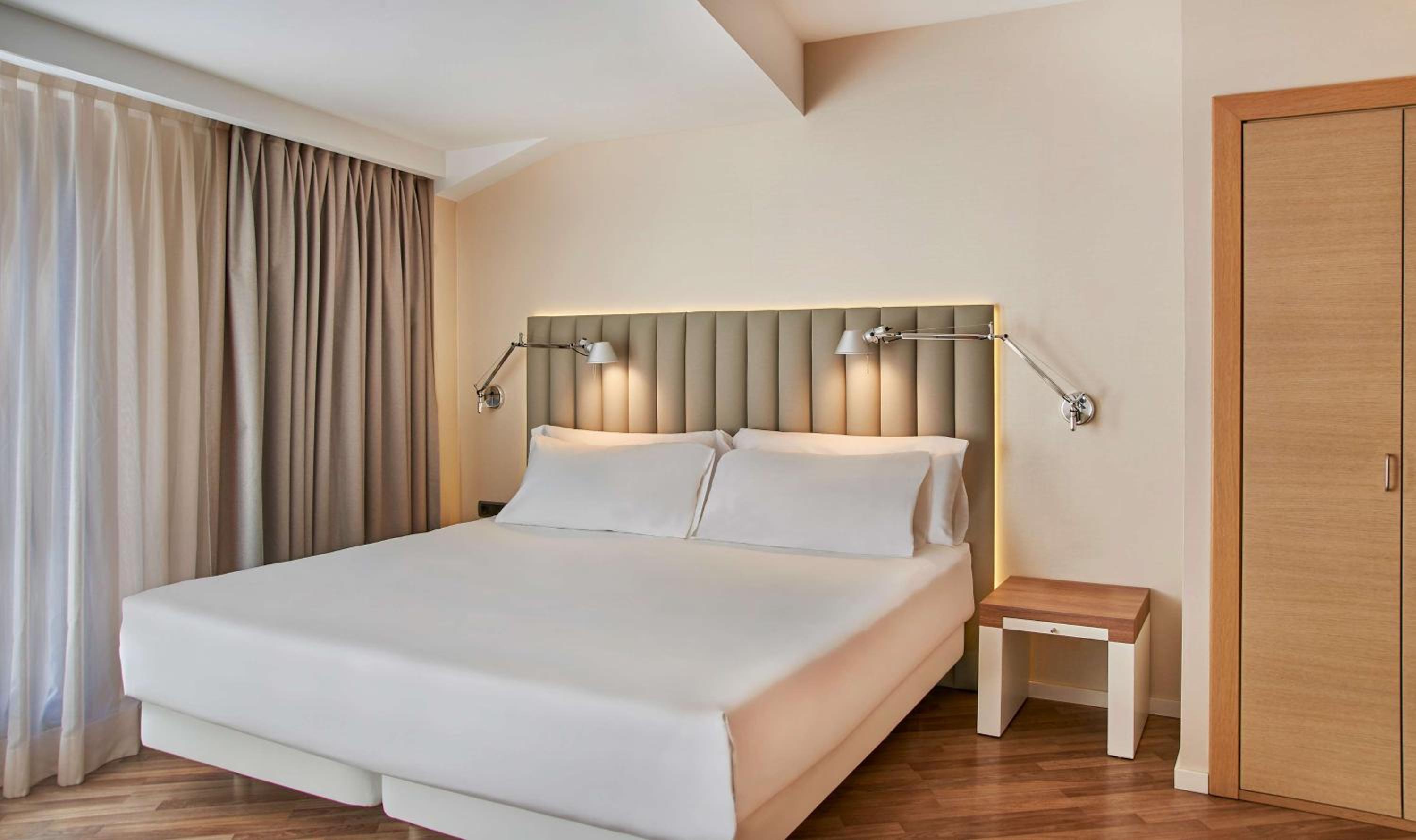 Andorra la Vella Vacations - NH Andorra la Vella - Property Image 2