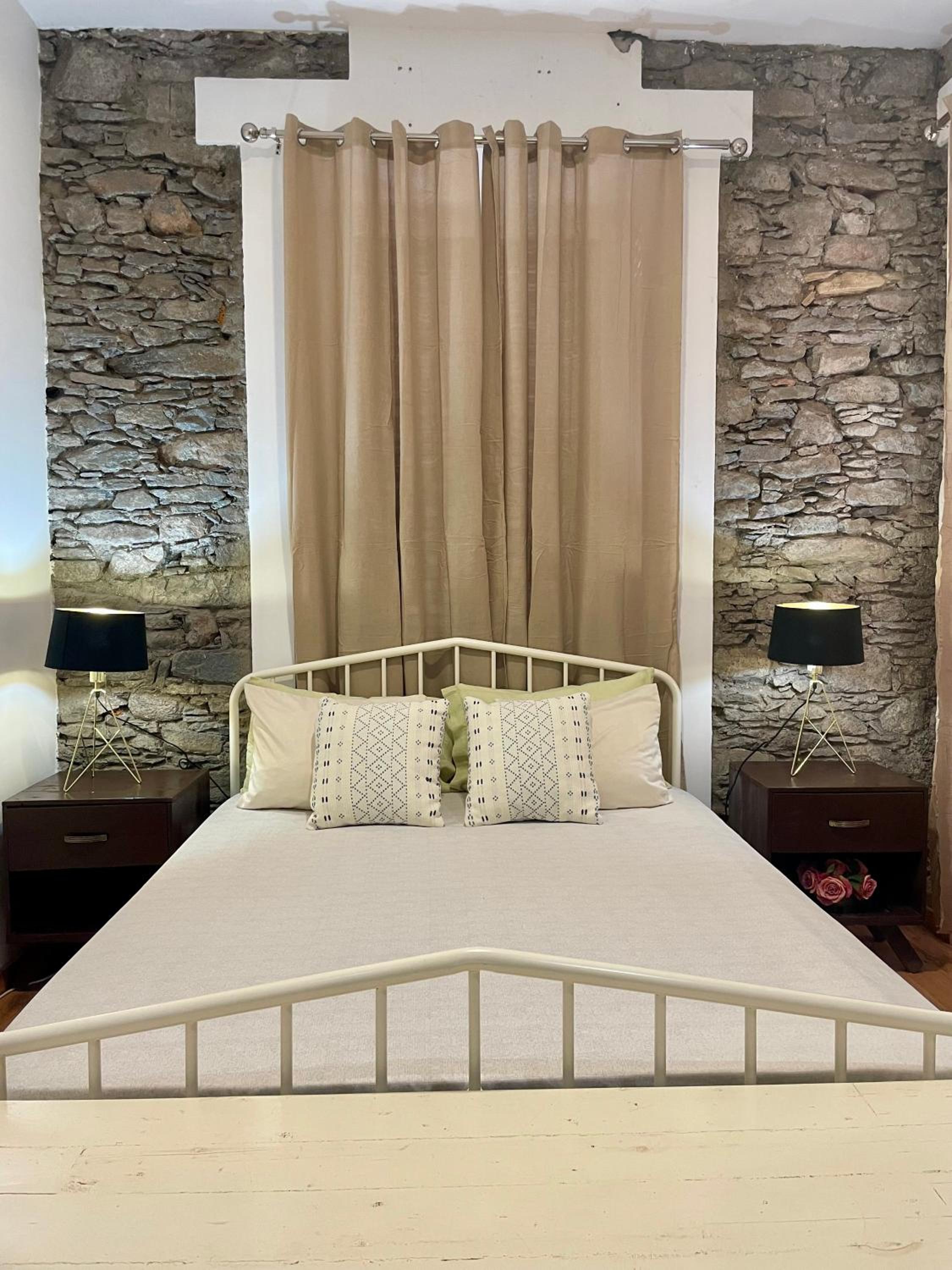 Syd's City Center Bed and Breakfast