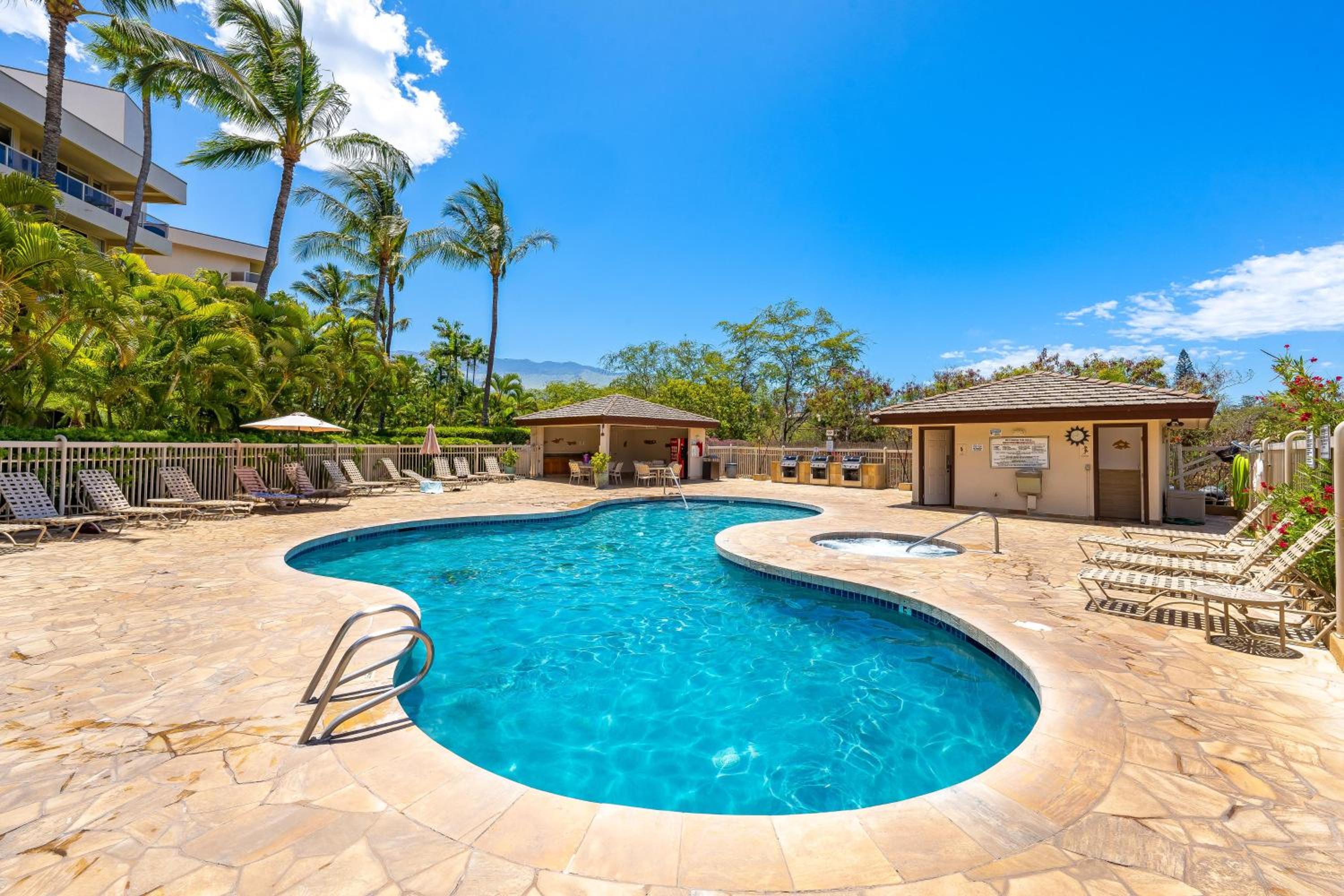 Maui Banyan P301 · MB P301 Remodeled 2BD Condo Across Beach Pool