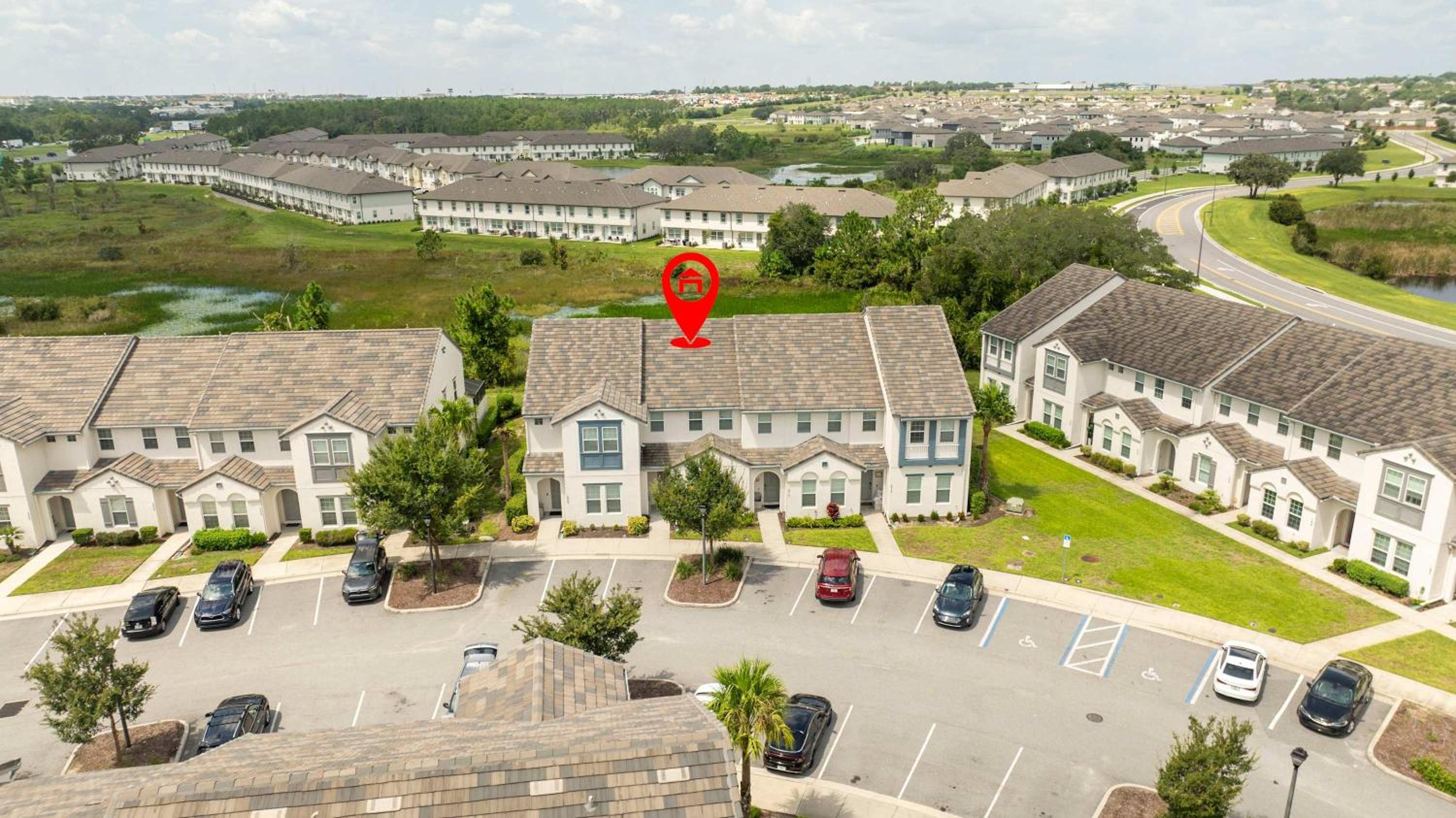 3Bd Sleeps8 with Pool & Close to Disney @Festival 220