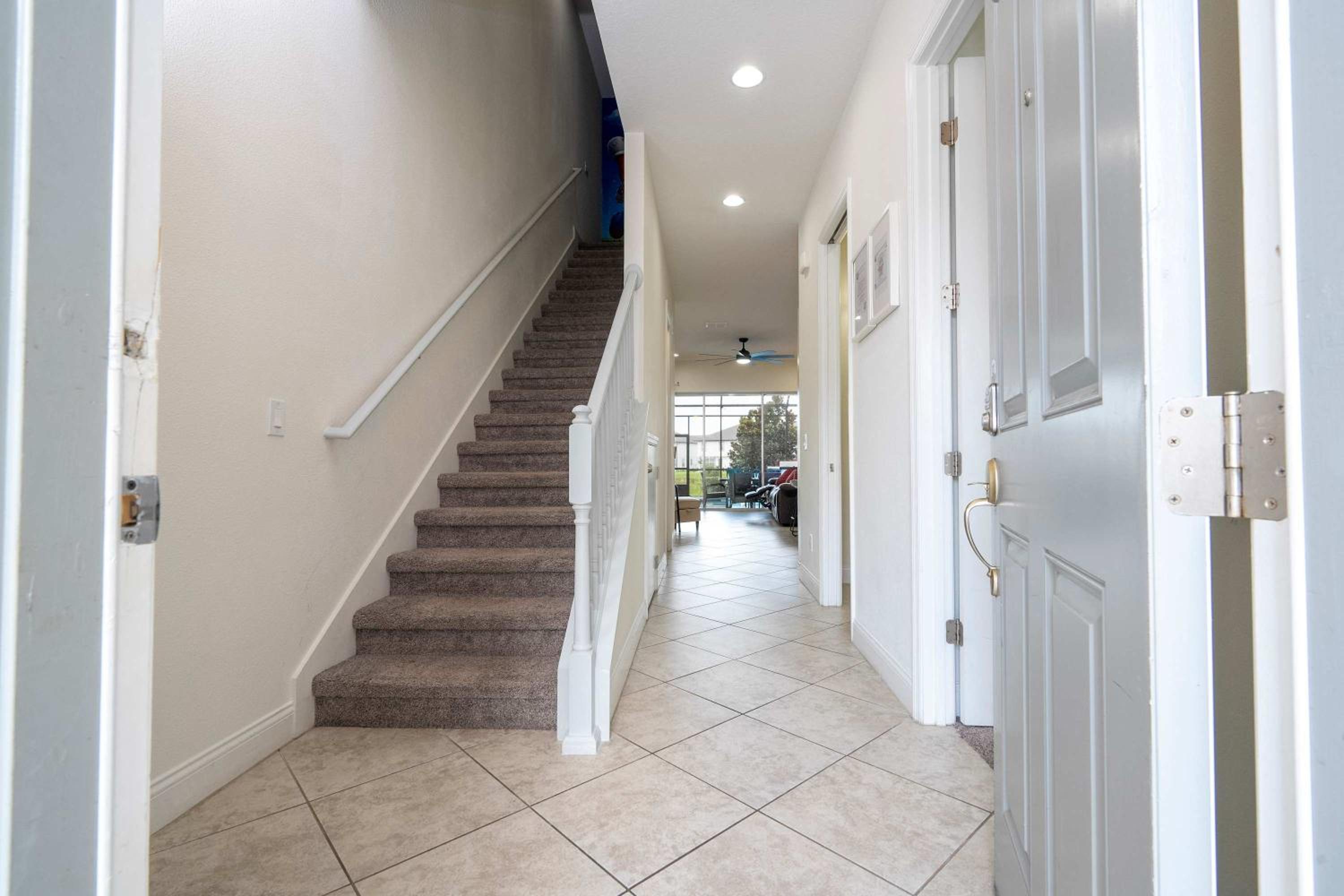 3Bd Sleeps8 with Pool & Close to Disney @Festival 220