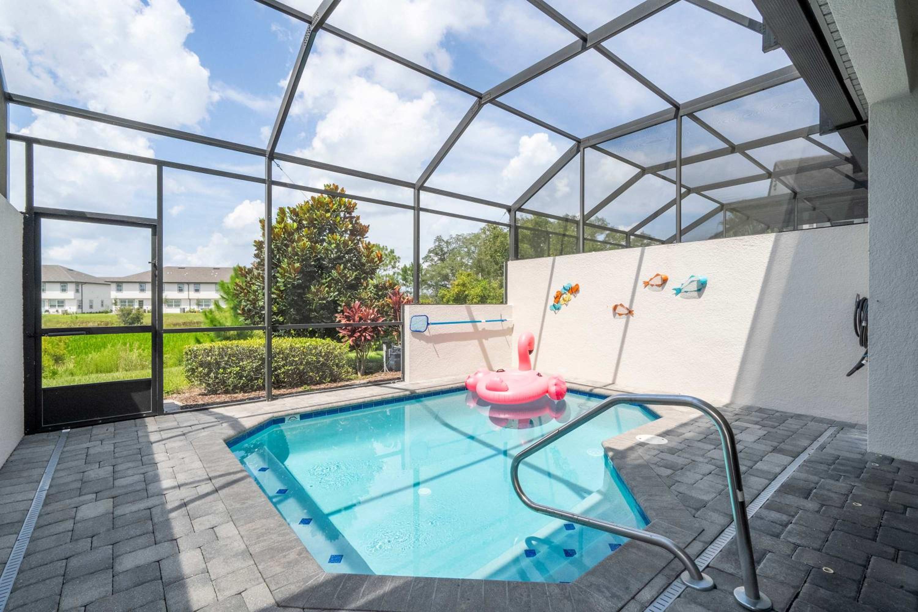 3Bd Sleeps8 with Pool & Close to Disney @Festival 220