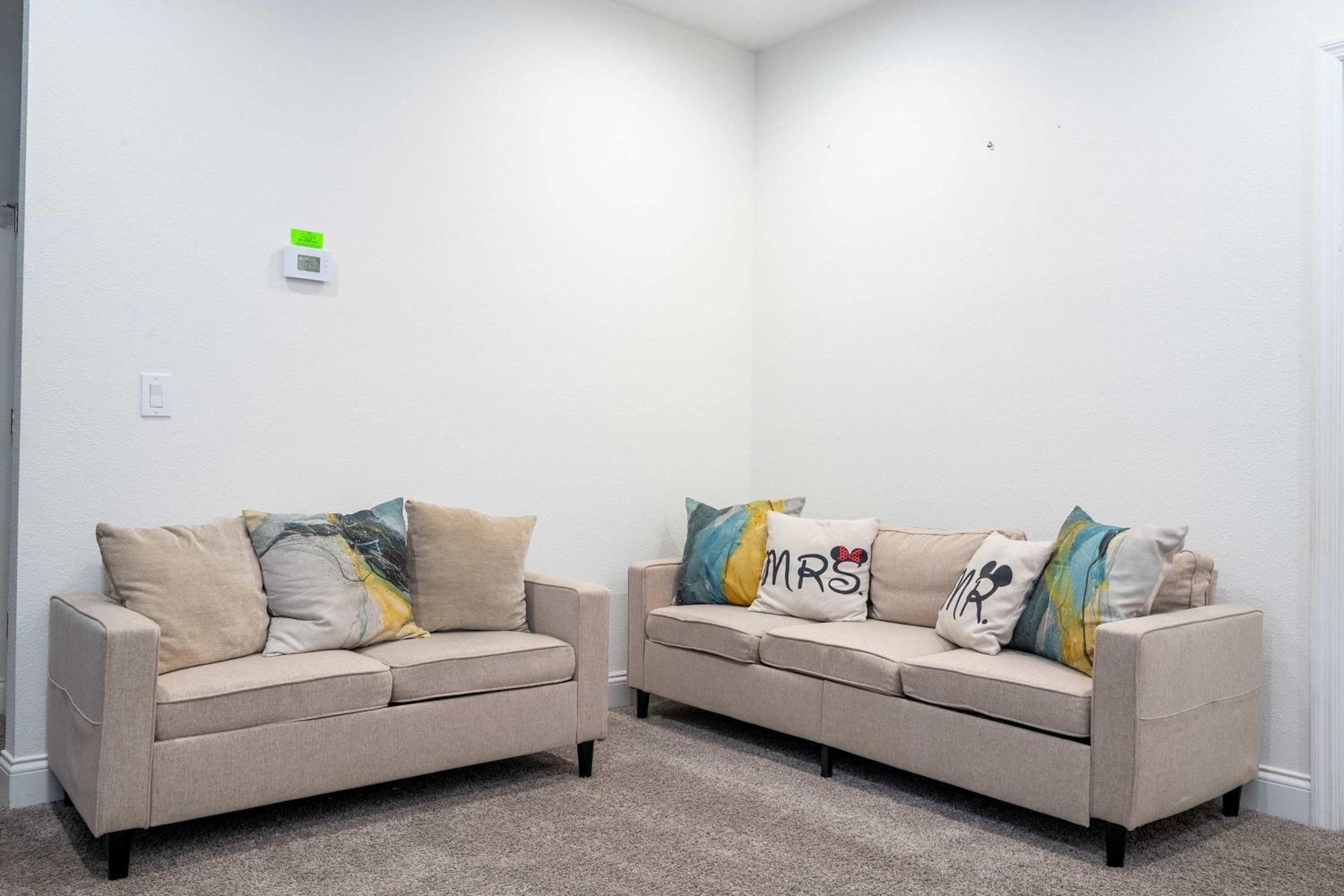 3Bd Sleeps8 with Pool & Close to Disney @Festival 220