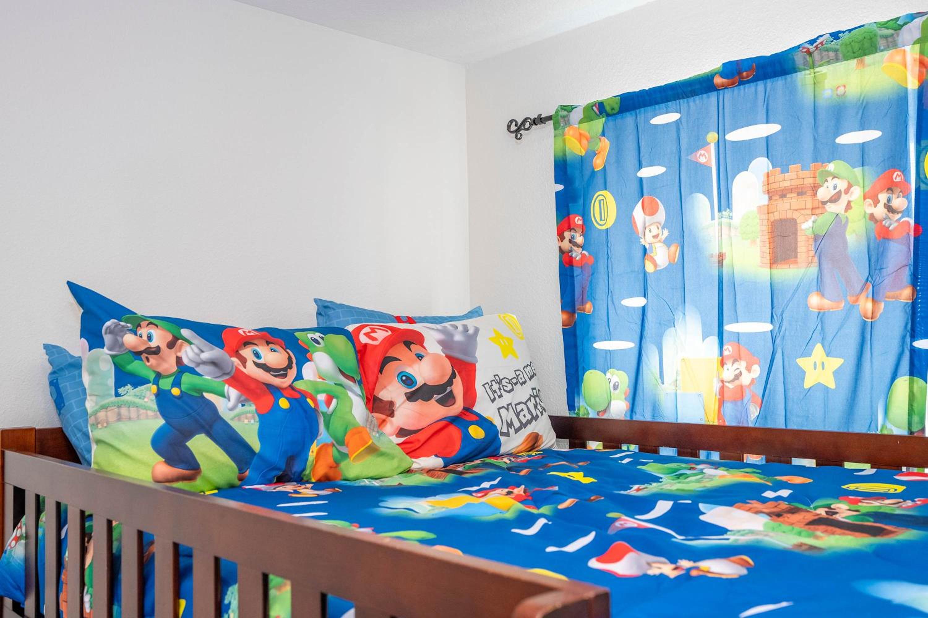 3Bd Sleeps8 with Pool & Close to Disney @Festival 220