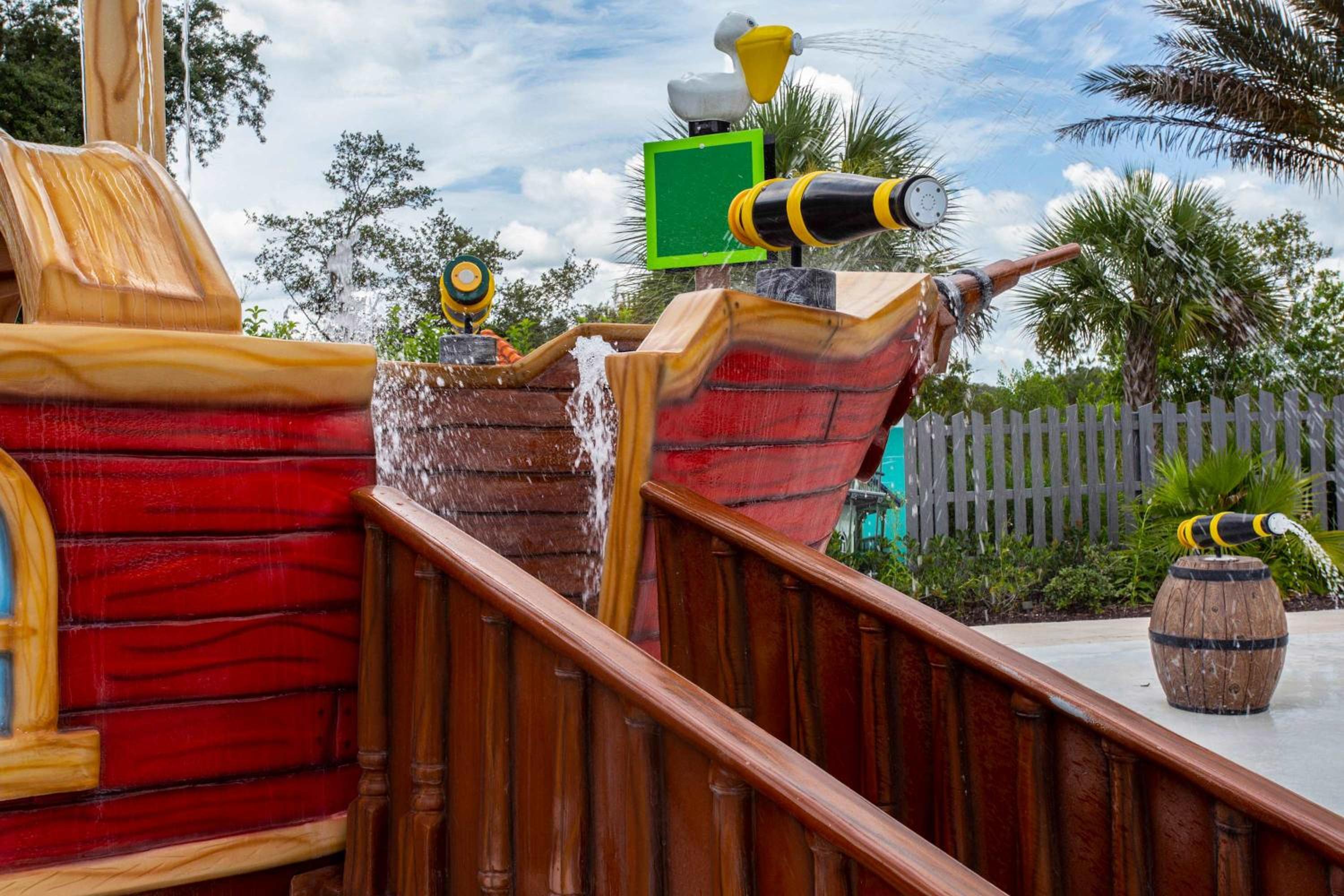 3Bd Sleeps8 with Pool & Close to Disney @Festival 220