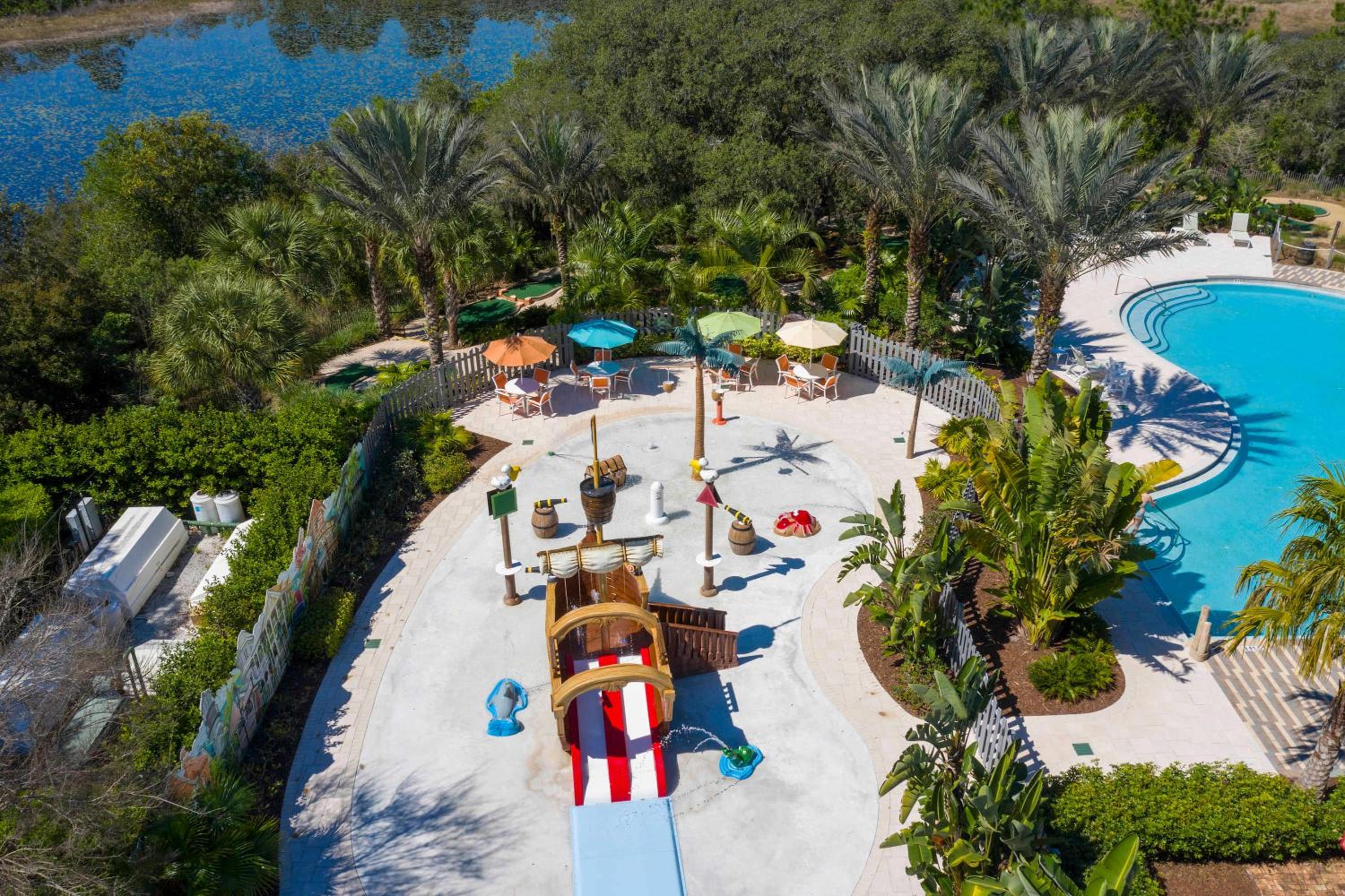 3Bd Sleeps8 with Pool & Close to Disney @Festival 220