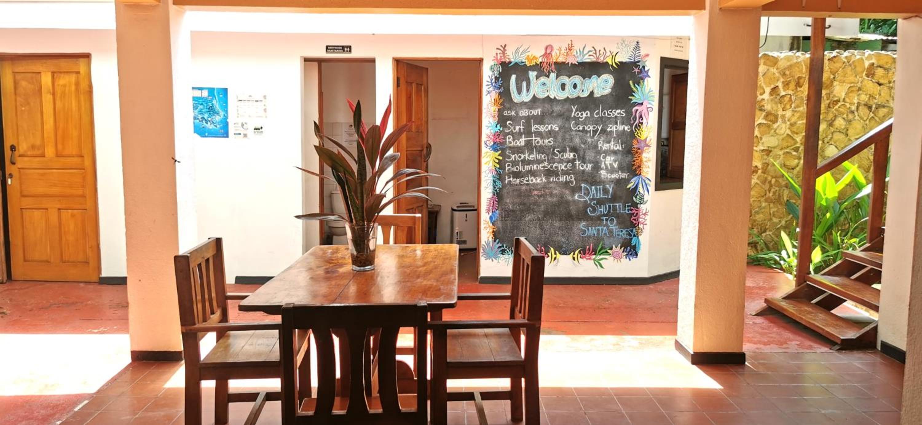 Tajalin Hostel - Montezuma Beach, Central location!