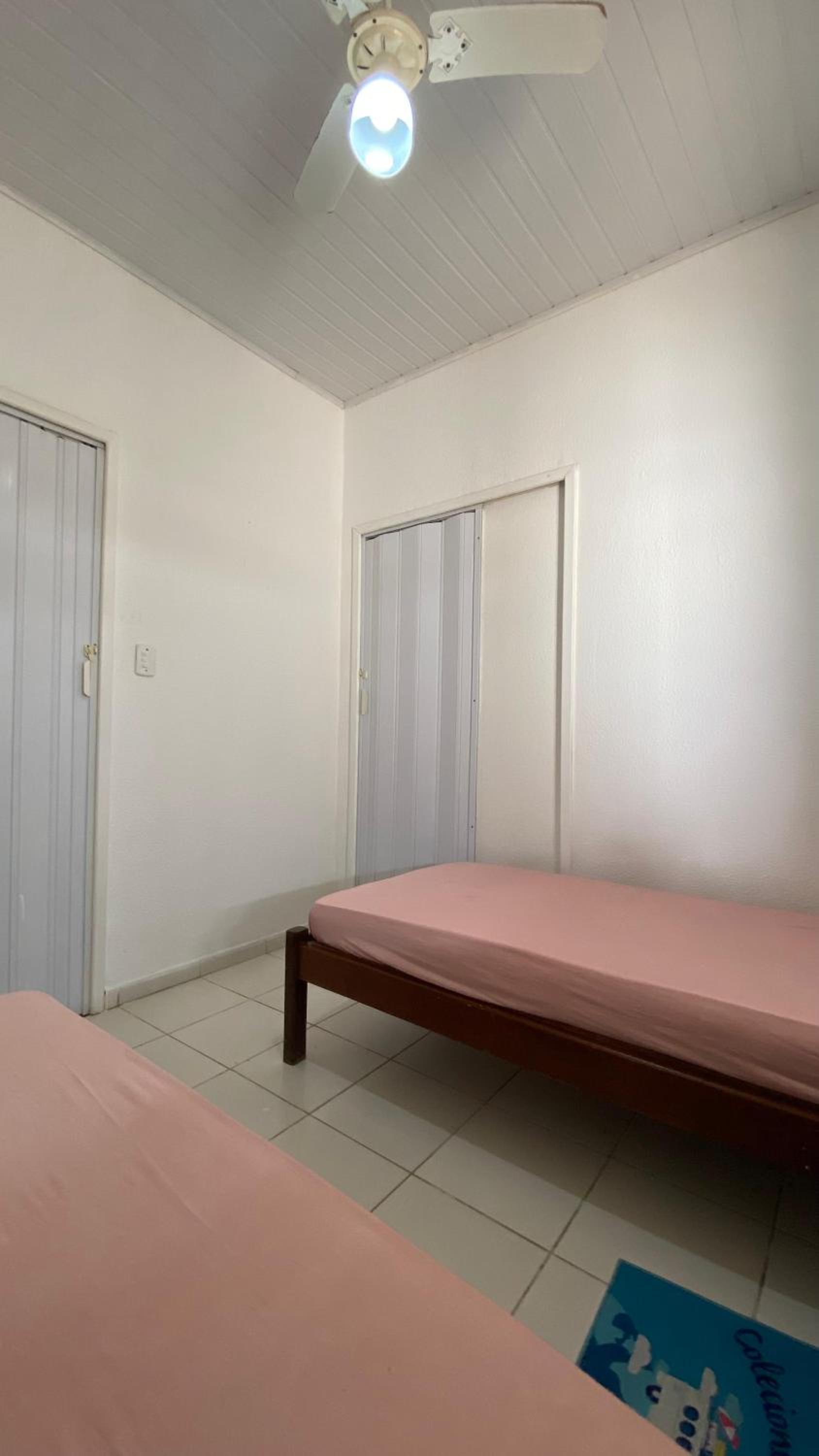 Casa de Temporada na Praia dentro de Condominio